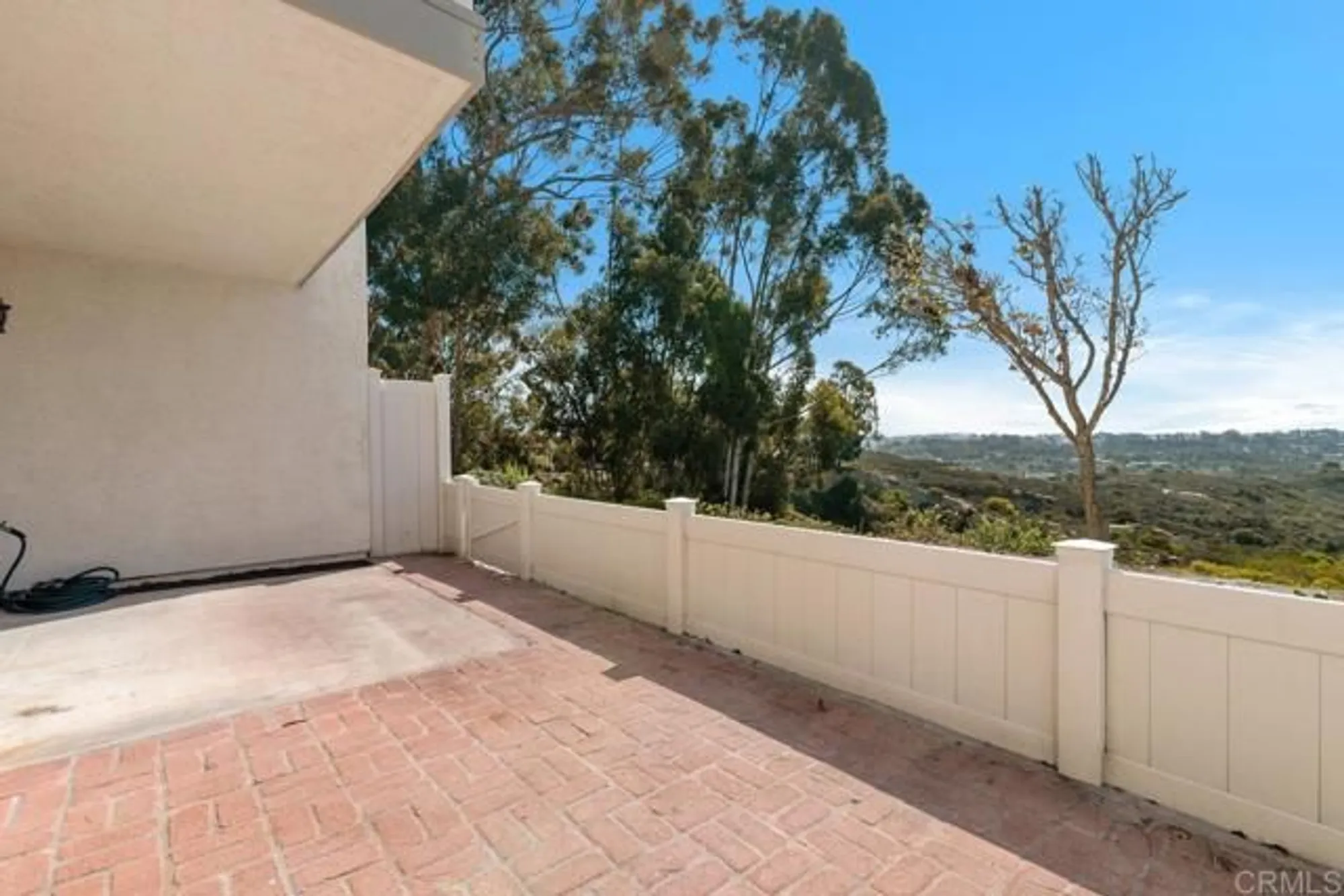 Property Slideshow image 15 of 19 | 245 fairlee ln, Encinitas, CA, 92024