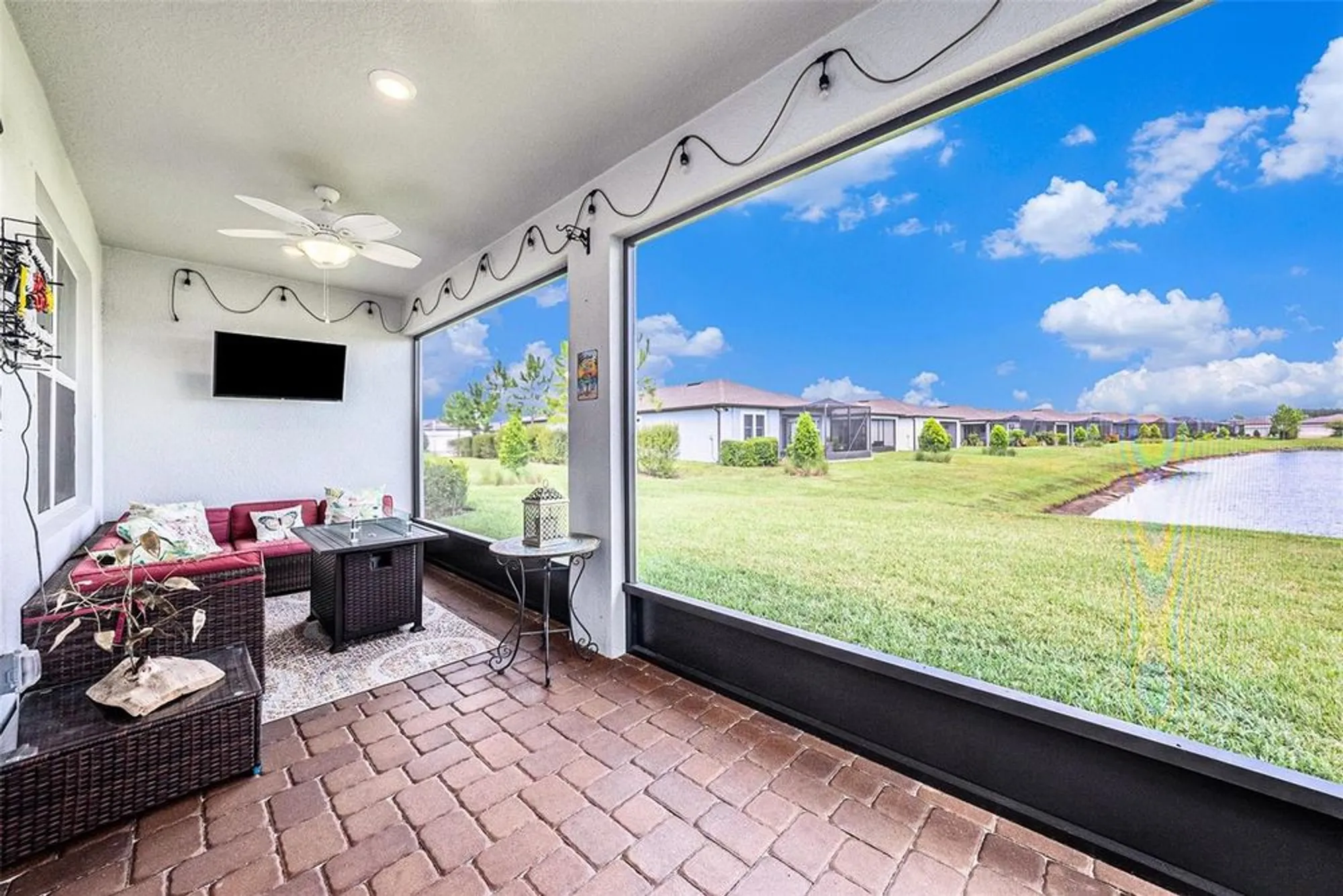 Property Slideshow image 22 of 30 | 19865 sea glass cir, Land O Lakes, FL, 34638