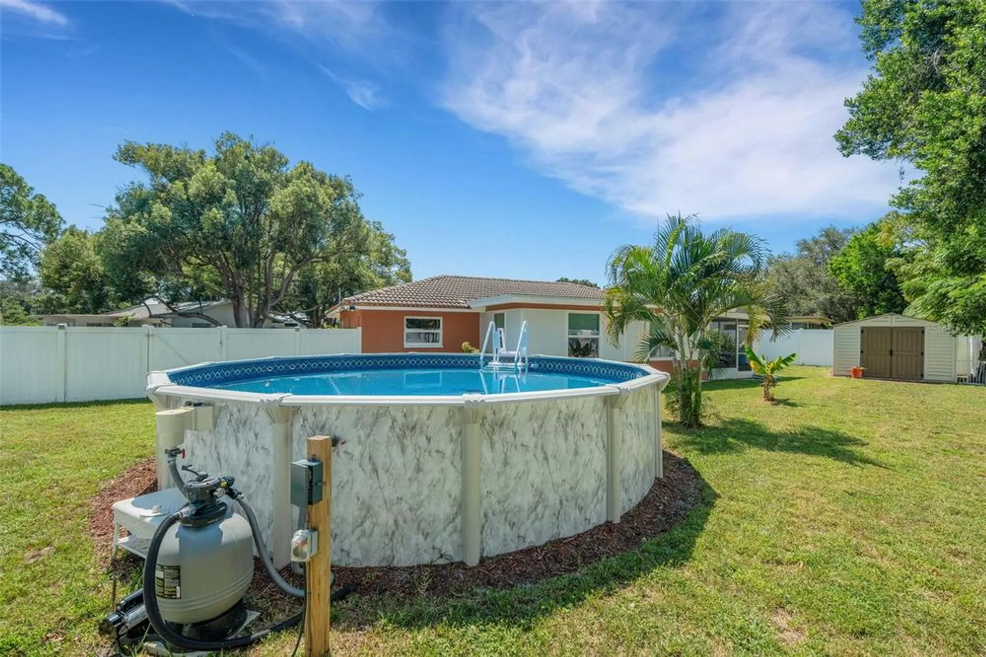 Property Slideshow image 29 of 39 | 1632 heather pl, Palm Harbor, FL, 34684