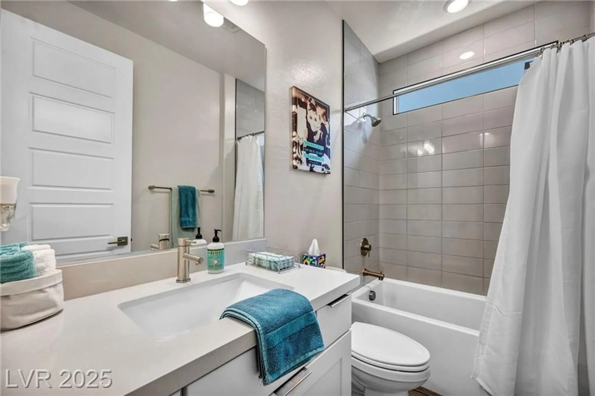 Property Slideshow image 58 of 90 | 9641 balais dr, Las Vegas, NV, 89143