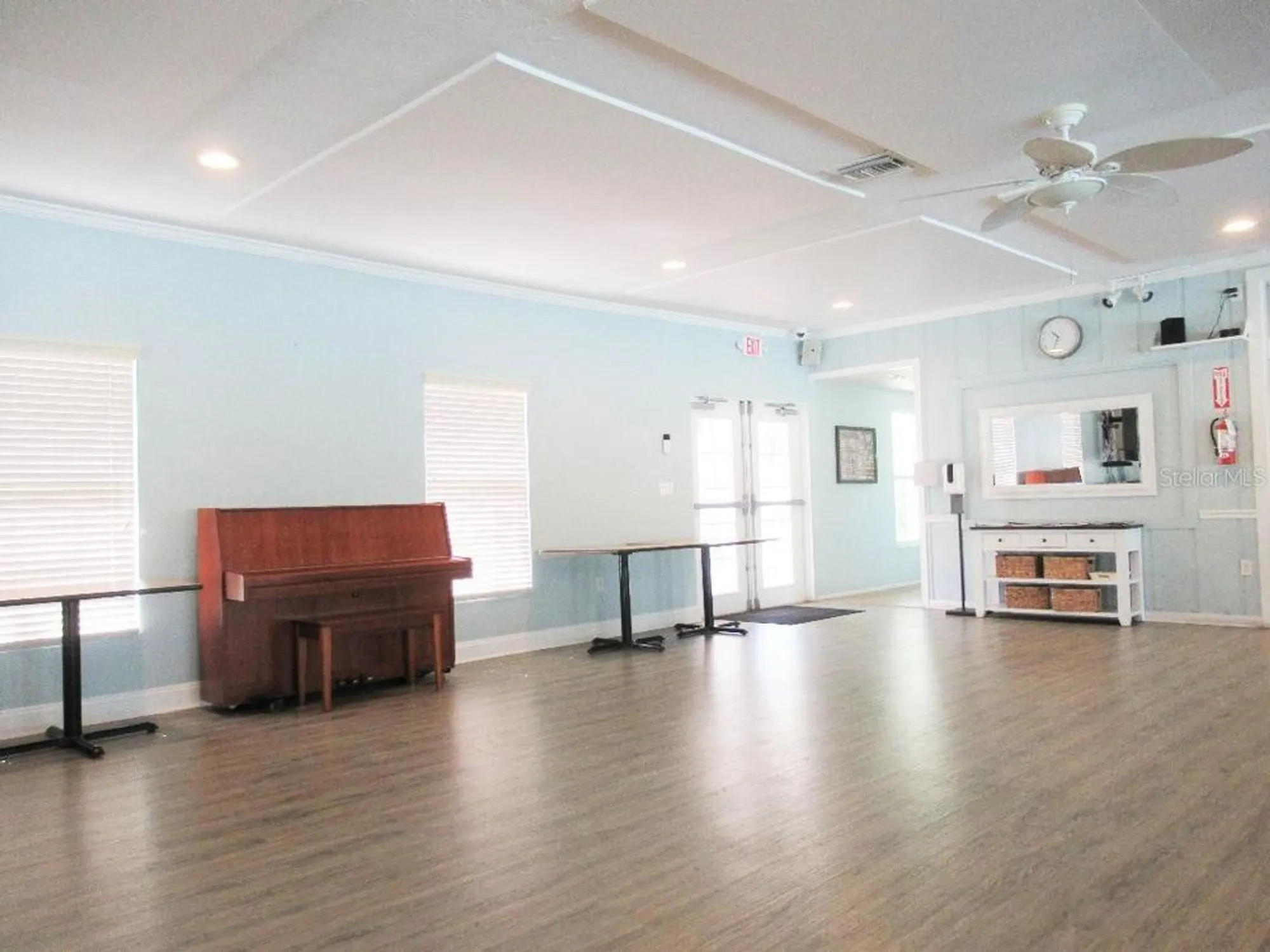 Property Slideshow image 21 of 26 | 5531 riverbluff cir # v9, Sarasota, FL, 34231
