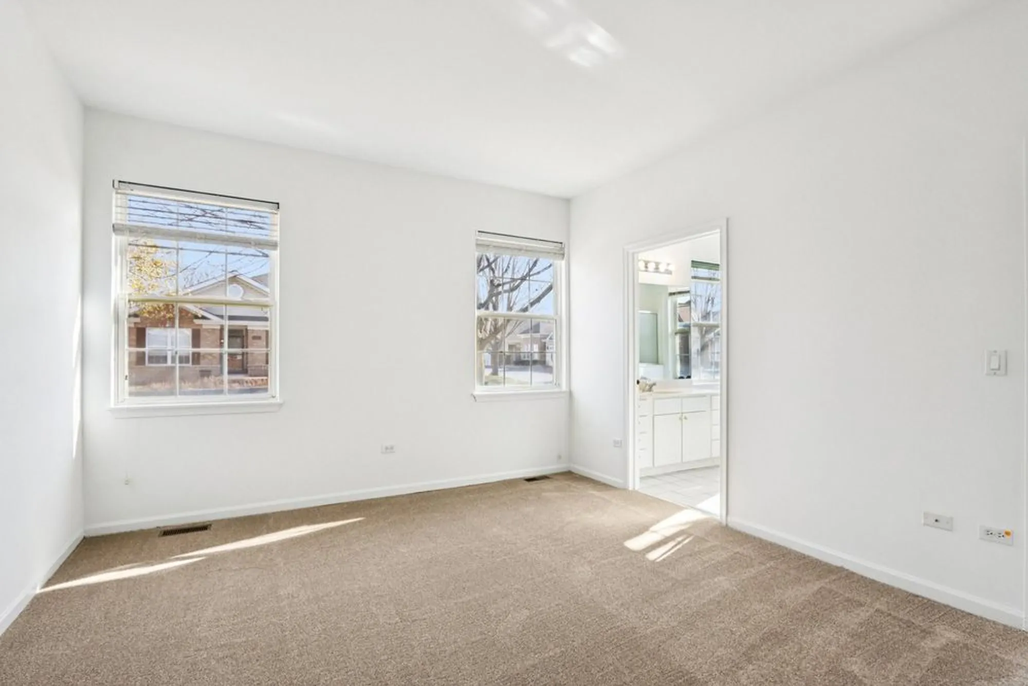 Property Slideshow image 13 of 38 | 13322 s bayberry ln, Plainfield, IL, 60544