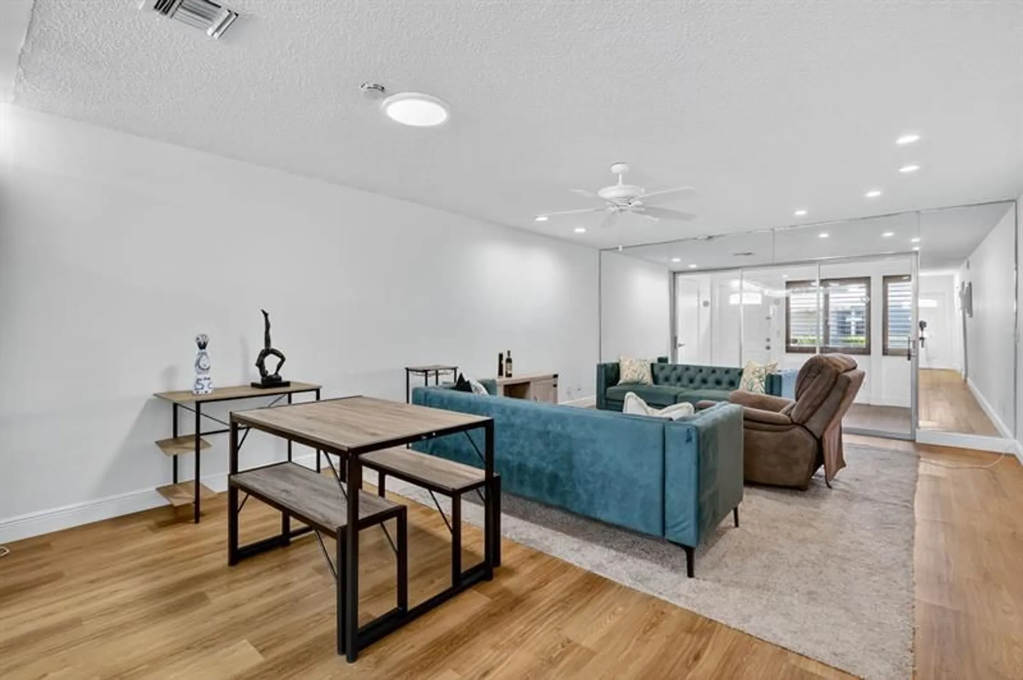 Property Slideshow image 6 of 52 | 448 franconia cir b, Lake Worth, FL, 33467