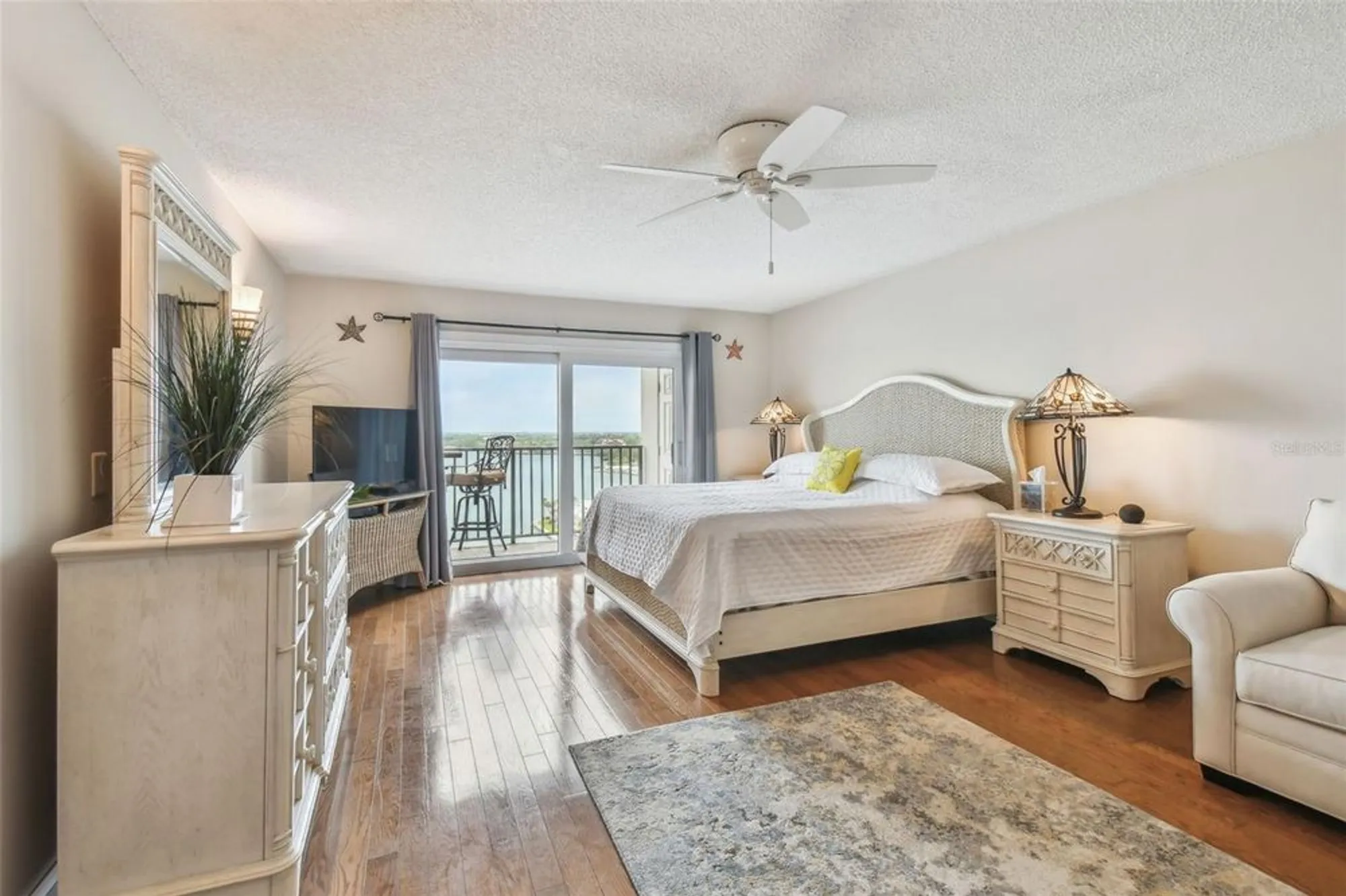 Property Slideshow image 37 of 73 | 7300 sun island dr 1705, South Pasadena, FL, 33707