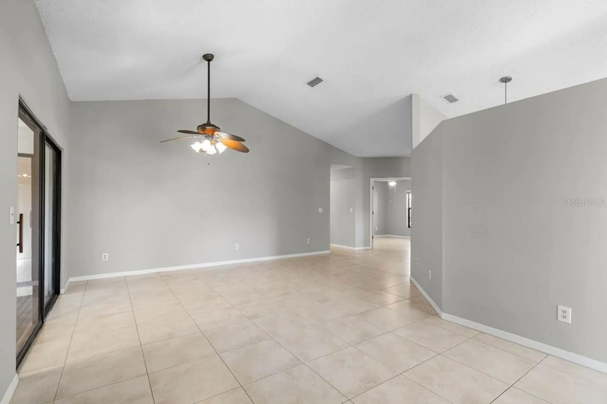 Property Slideshow image 7 of 54 | 1209 litchfield dr # 42, Sun City Center, FL, 33573