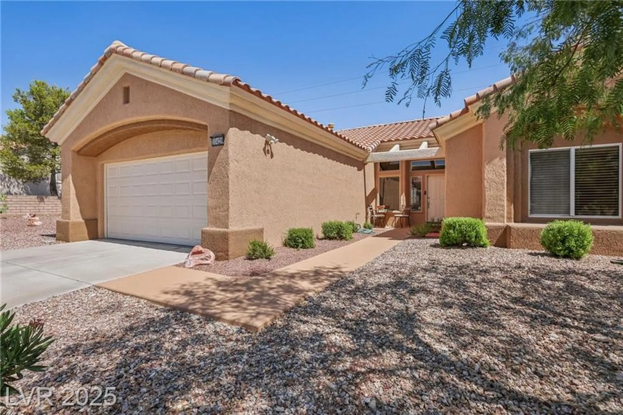 Property Slideshow image 5 of 56 | 10428 villa ridge dr, Las Vegas, NV, 89134