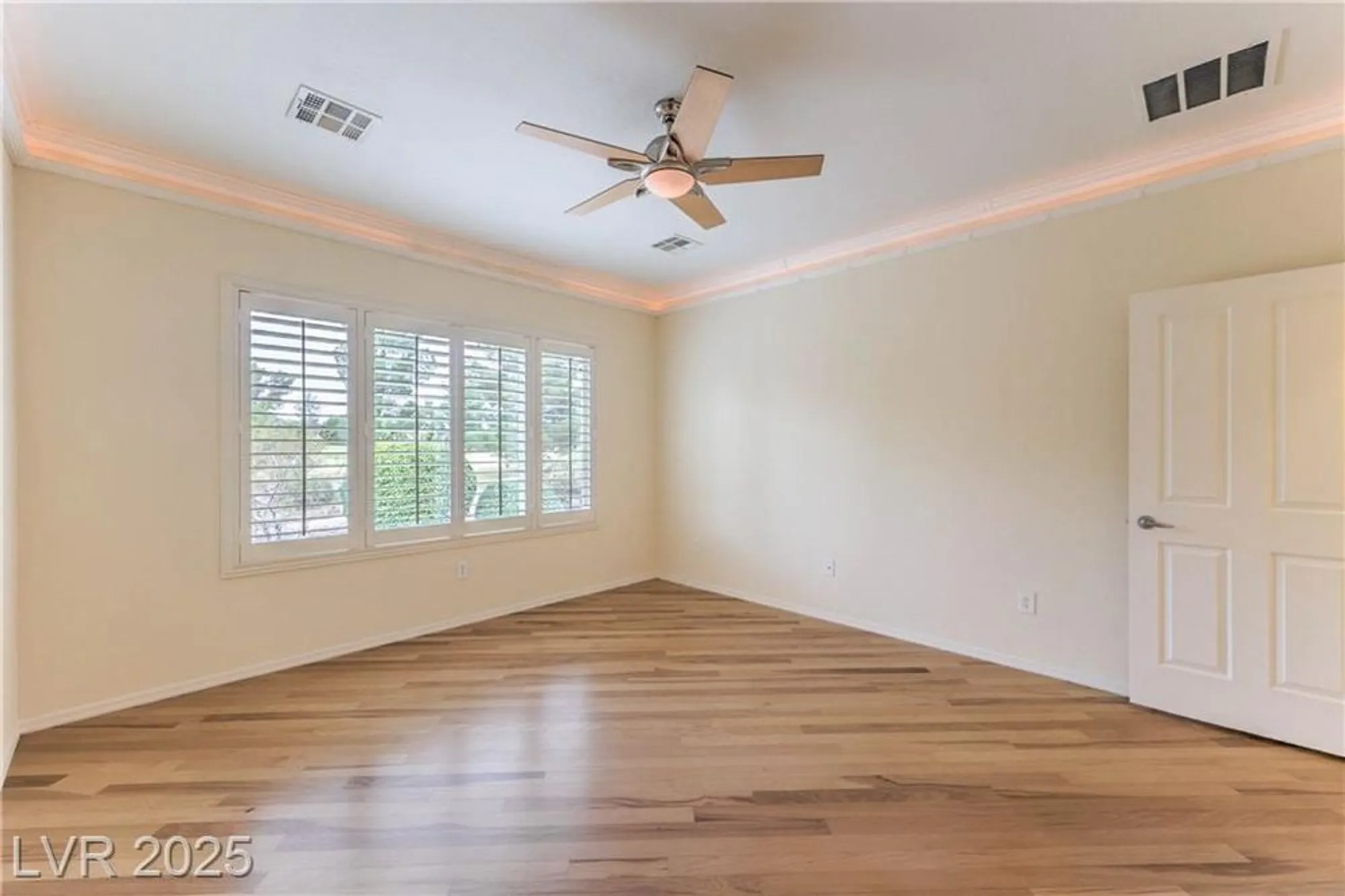 Property Slideshow image 12 of 33 | 7713 songster st, North Las Vegas, NV, 89084