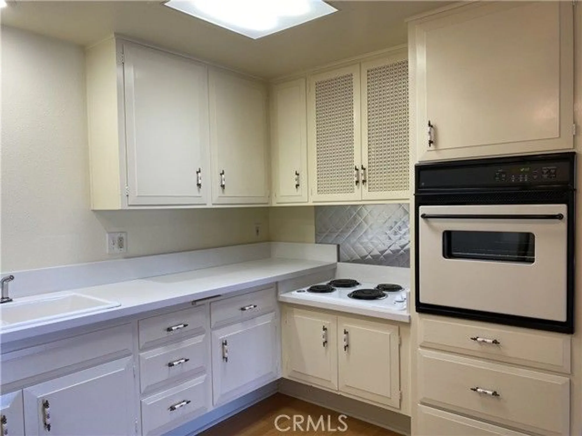 Property Slideshow image 13 of 15 | 13265 del monte dr, Seal Beach, CA, 90740