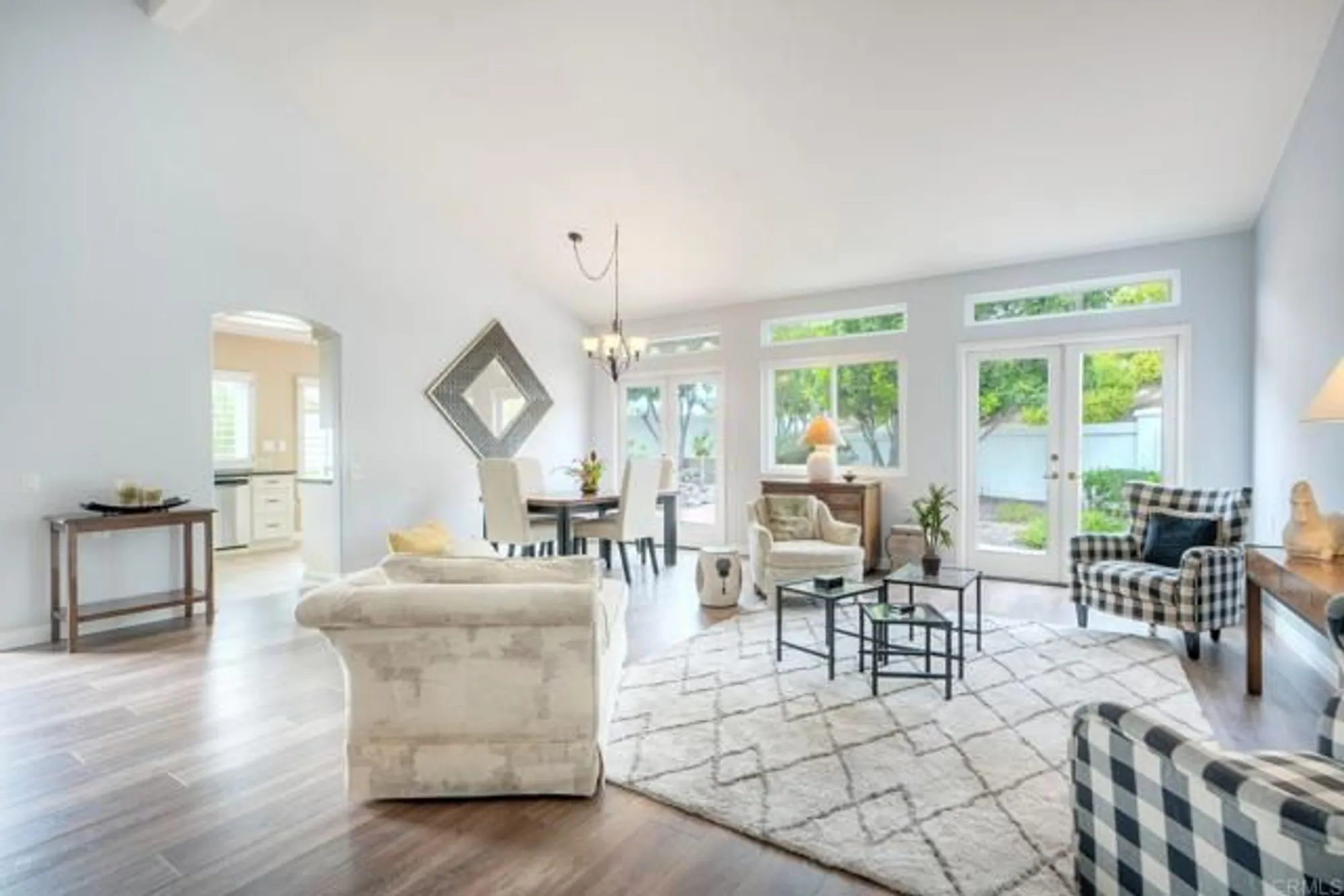 Property Slideshow image 5 of 53 | 3376 corsica way, Oceanside, CA, 92056