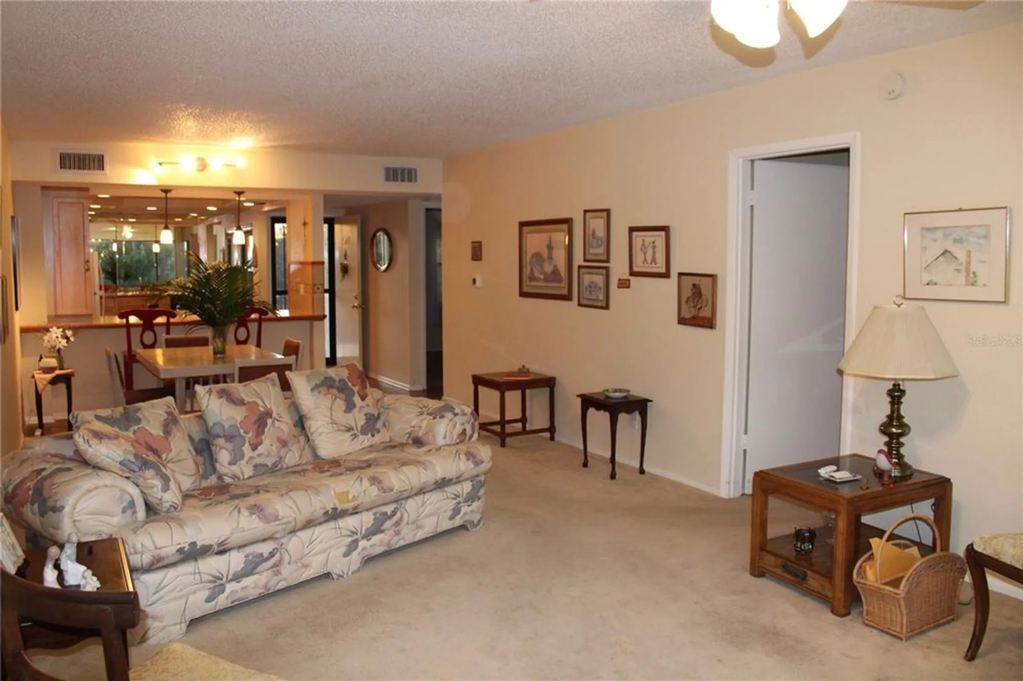 Property Slideshow image 11 of 26 | 14130 rosemary ln 5308, Largo, FL, 33774