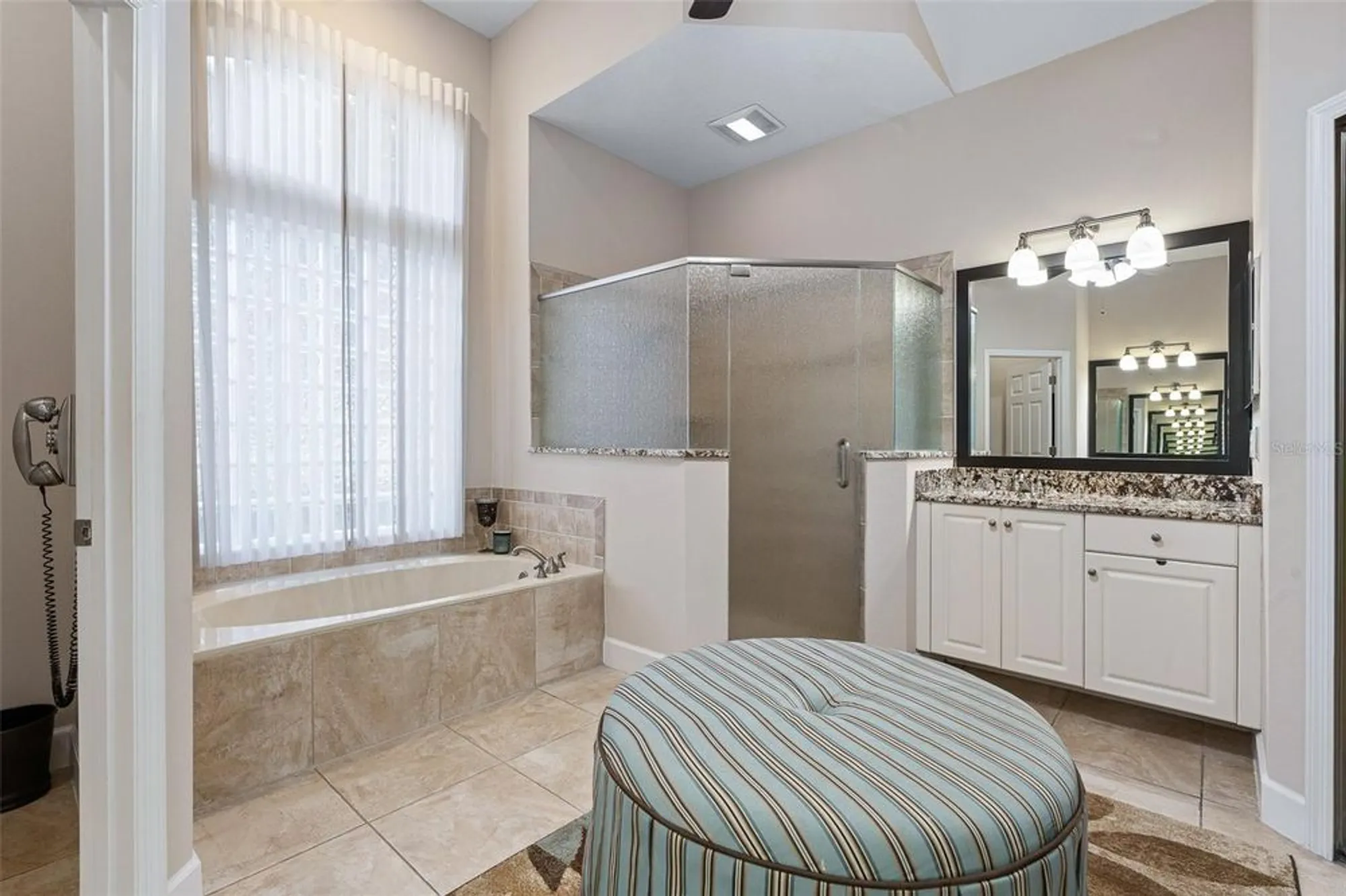 Property Slideshow image 29 of 88 | 945 stone lake dr, Ormond Beach, FL, 32174