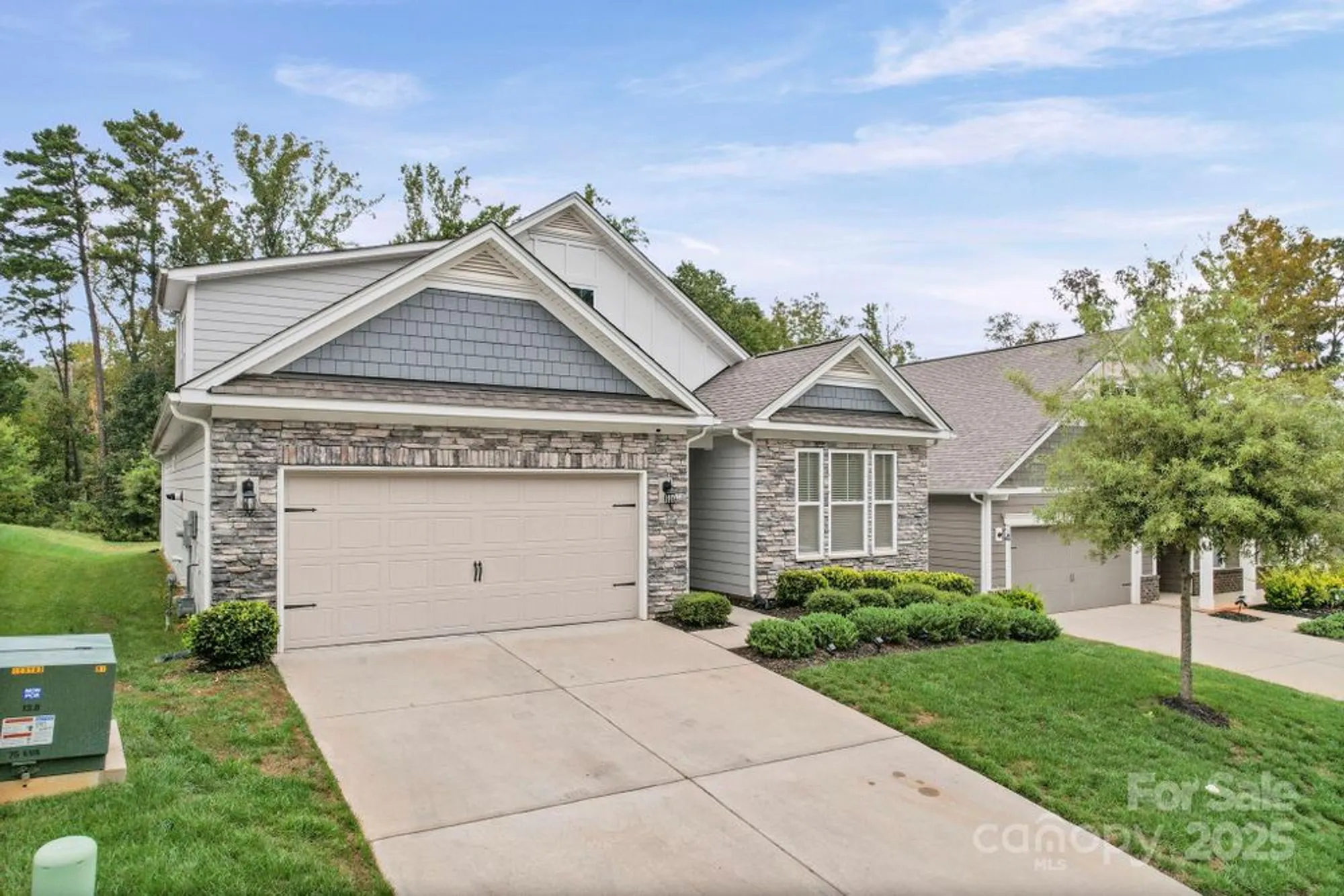 Property Slideshow image 4 of 42 | 595 belle grove dr # 154, Lake Wylie, SC, 29710