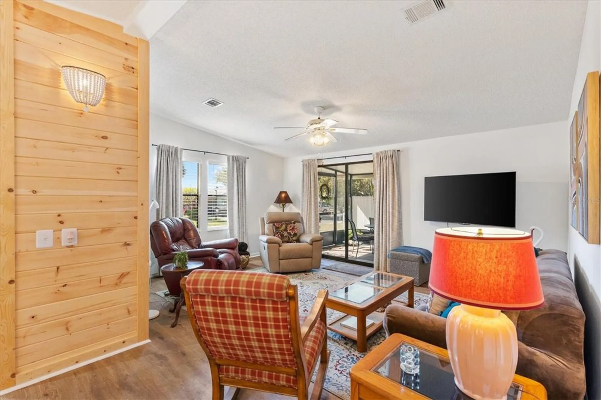 Property Slideshow image 11 of 27 | 520 saint andrews blvd, The Villages, FL, 32159