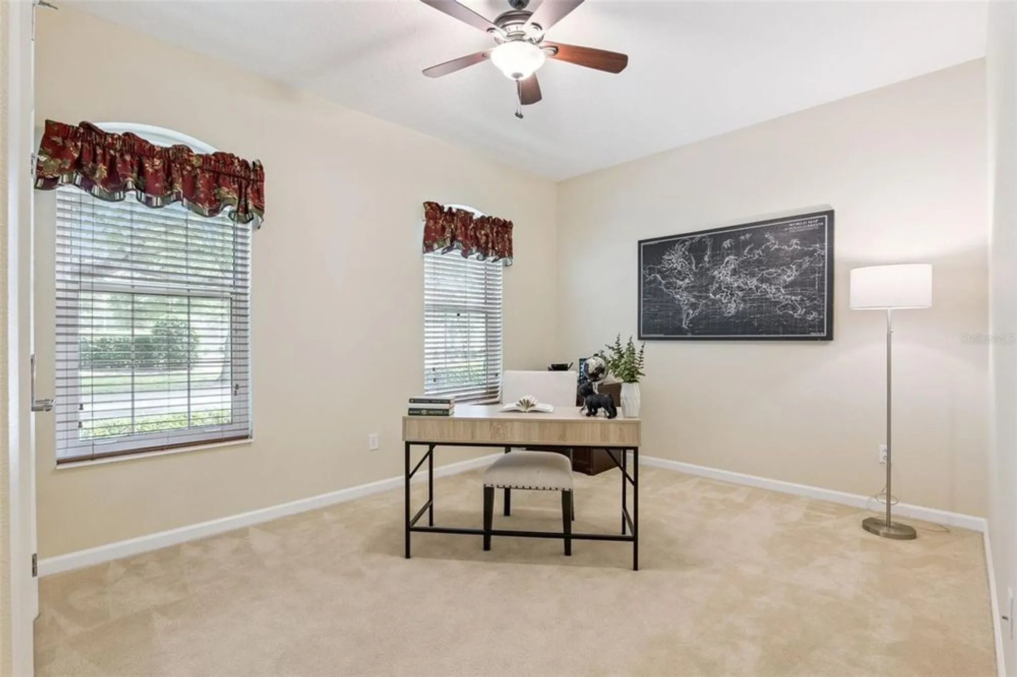 Property Slideshow image 26 of 48 | 1612 lincolnshire dr, Deland, FL, 32724