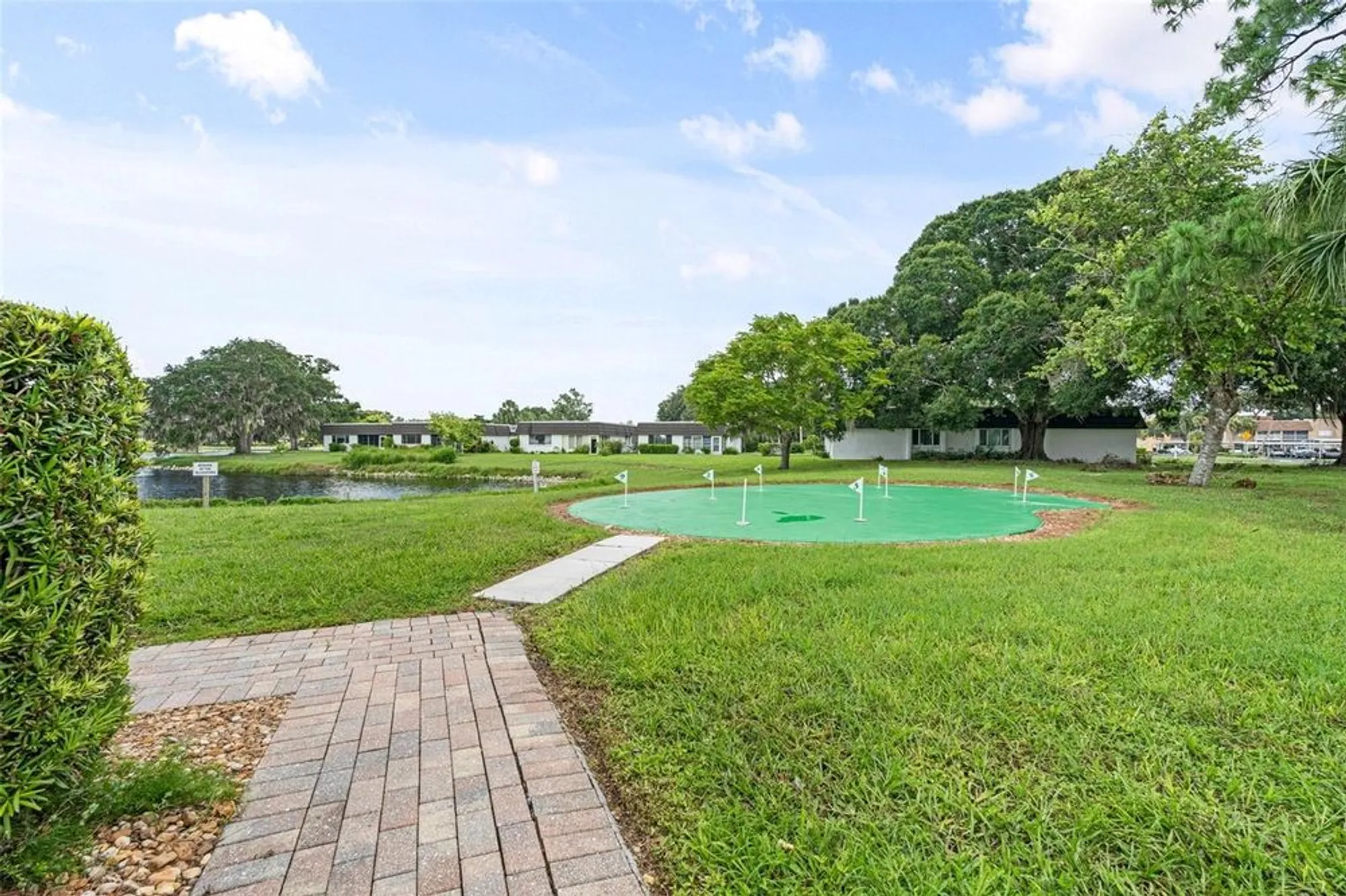 Property Slideshow image 41 of 42 | 3952 ashwood ln 37, Sarasota, FL, 34232