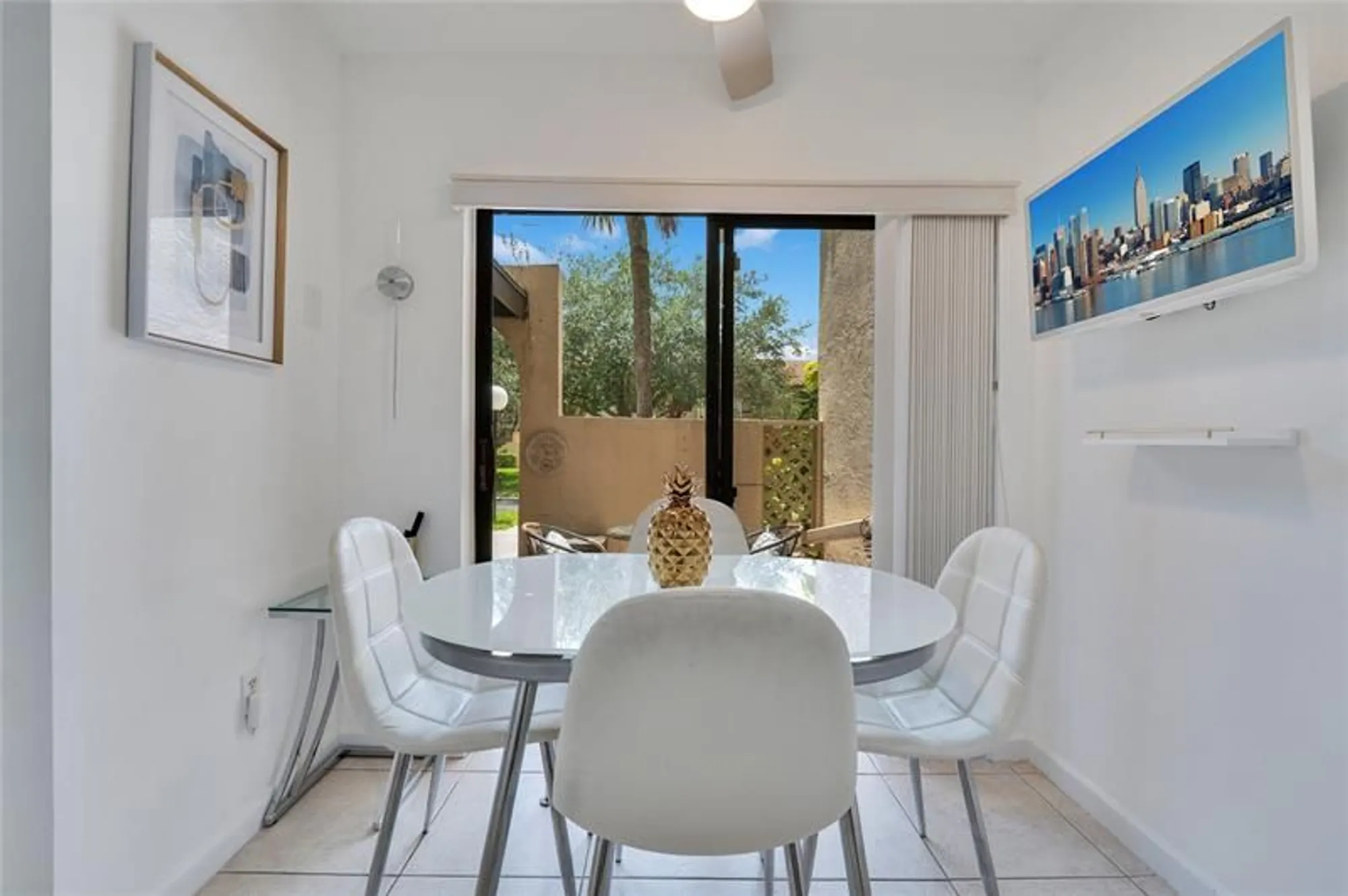 Property Slideshow image 8 of 33 | 21386 juego cir apt 10c, Boca Raton, FL, 33433