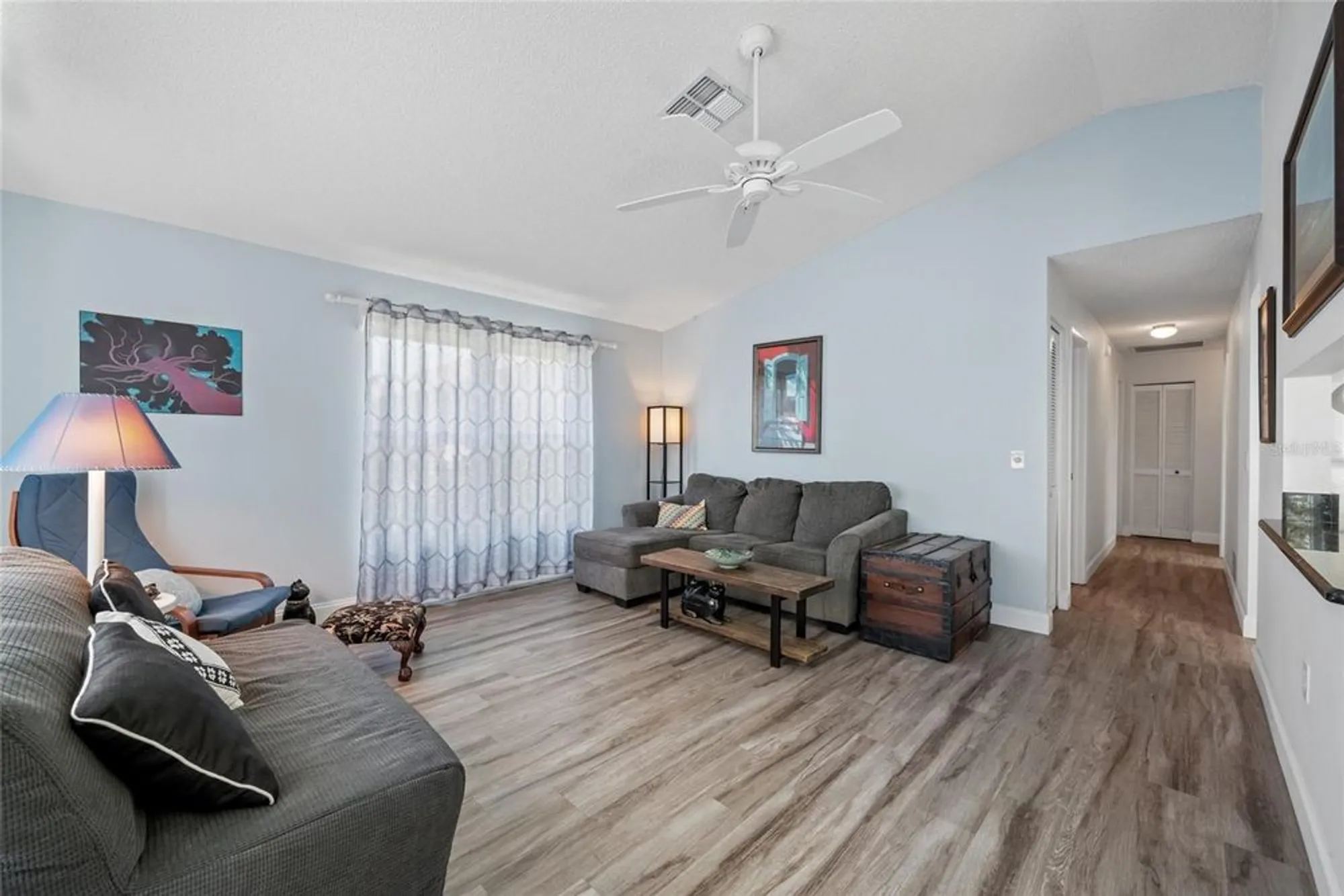 Property Slideshow image 25 of 50 | 3948 tarpon pointe cir, Palm Harbor, FL, 34684