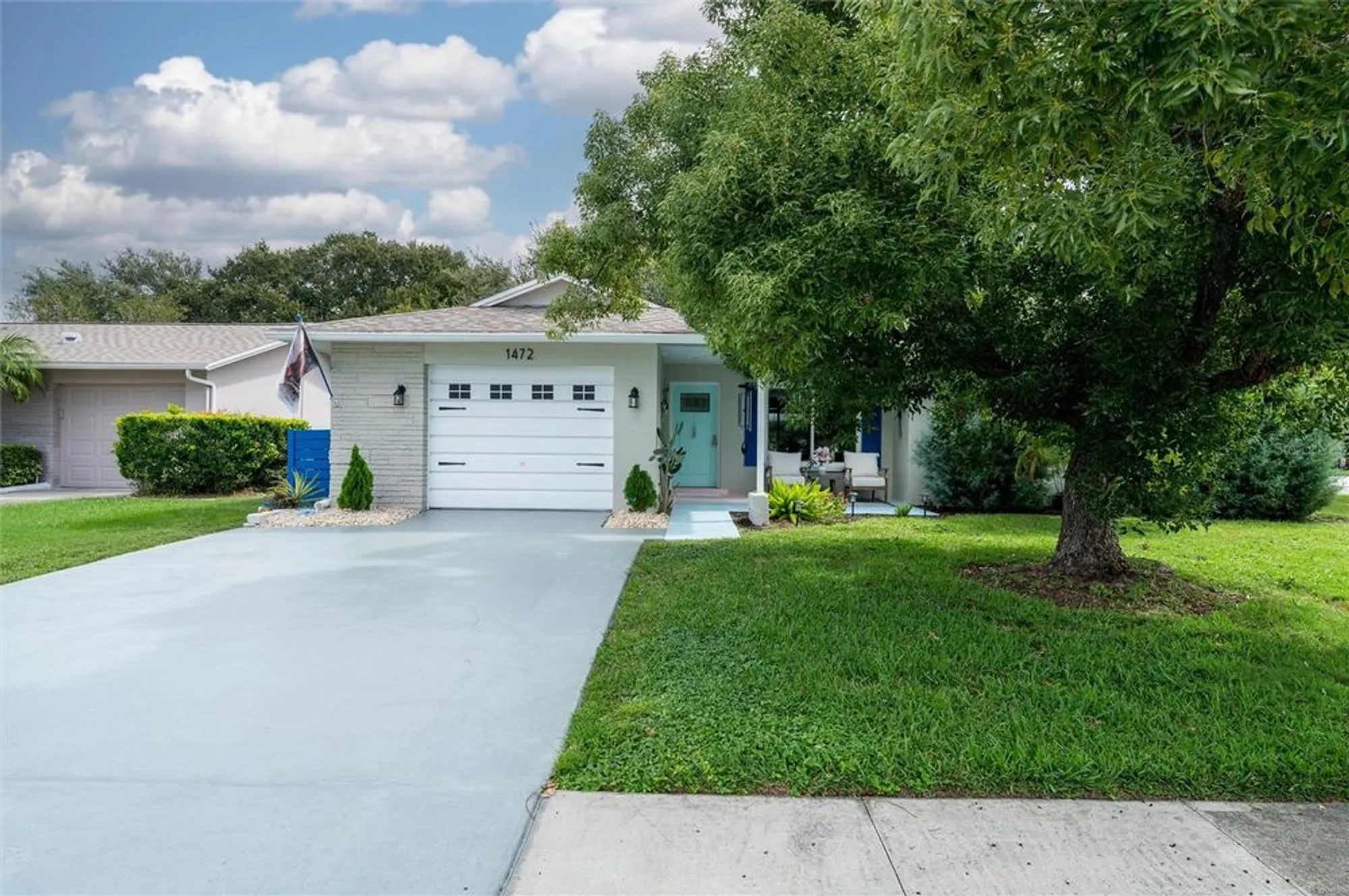 Property Slideshow image 2 of 34 | 1472 queen anne blvd, Palm Harbor, FL, 34684