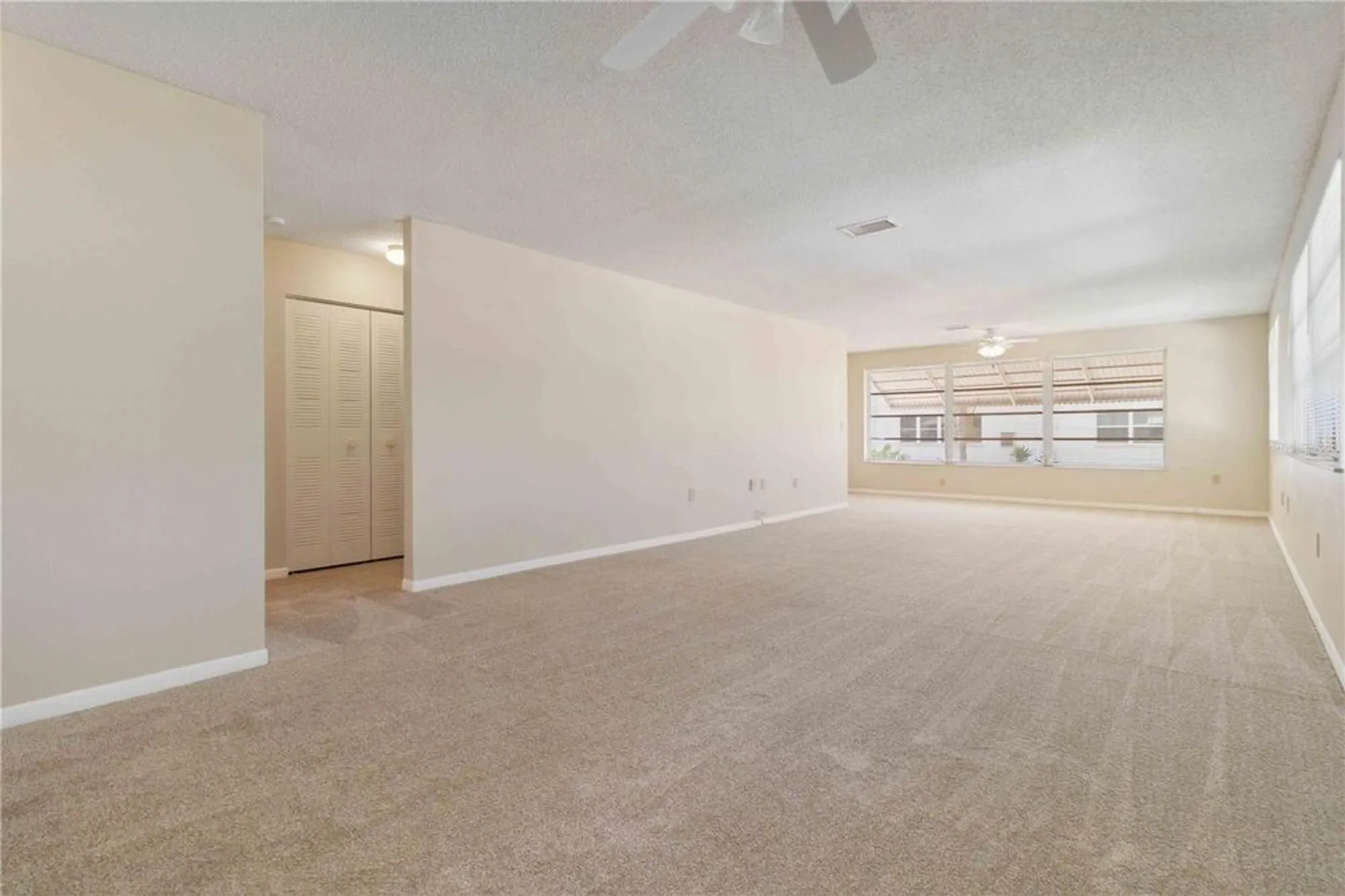 Property Slideshow image 8 of 30 | 5623 80th st n unit 202, St Petersburg, FL, 33709