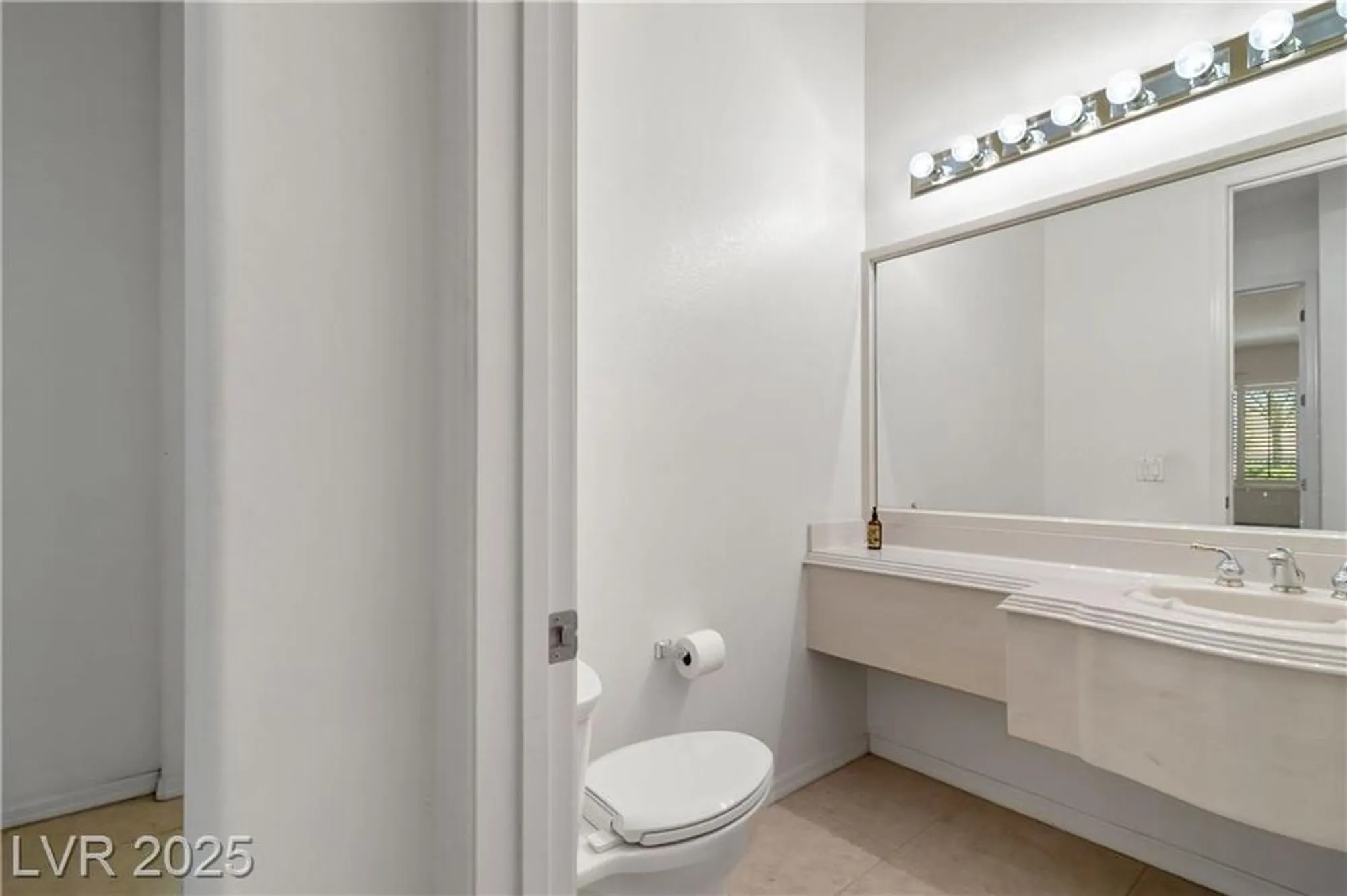 Property Slideshow image 32 of 51 | 1629 black fox canyon rd, Henderson, NV, 89052