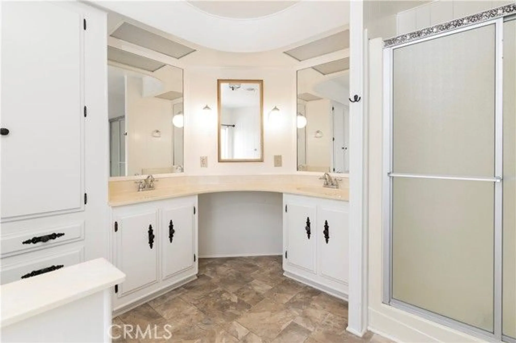 Property Slideshow image 26 of 34 | 2918 dogwood way, Hemet, CA, 92545