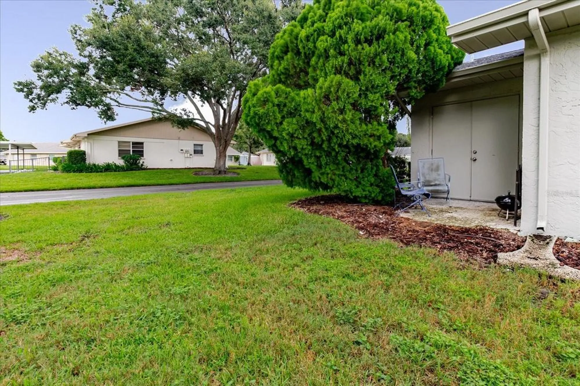 Property Slideshow image 41 of 63 | 2209 grenadier dr, Sun City Center, FL, 33573