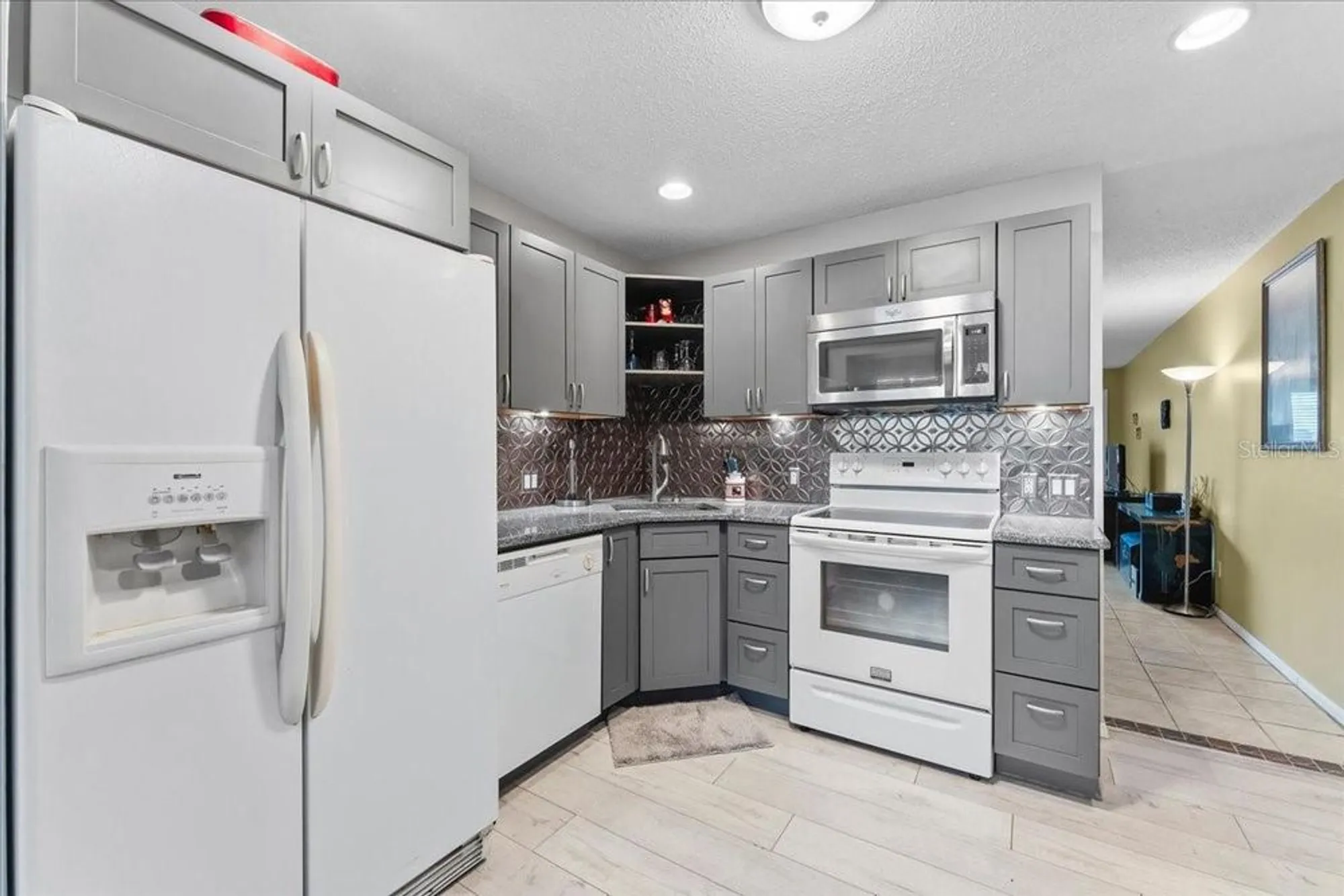 Property Slideshow image 11 of 44 | 2457 ecuadorian way 27, Clearwater, FL, 33763