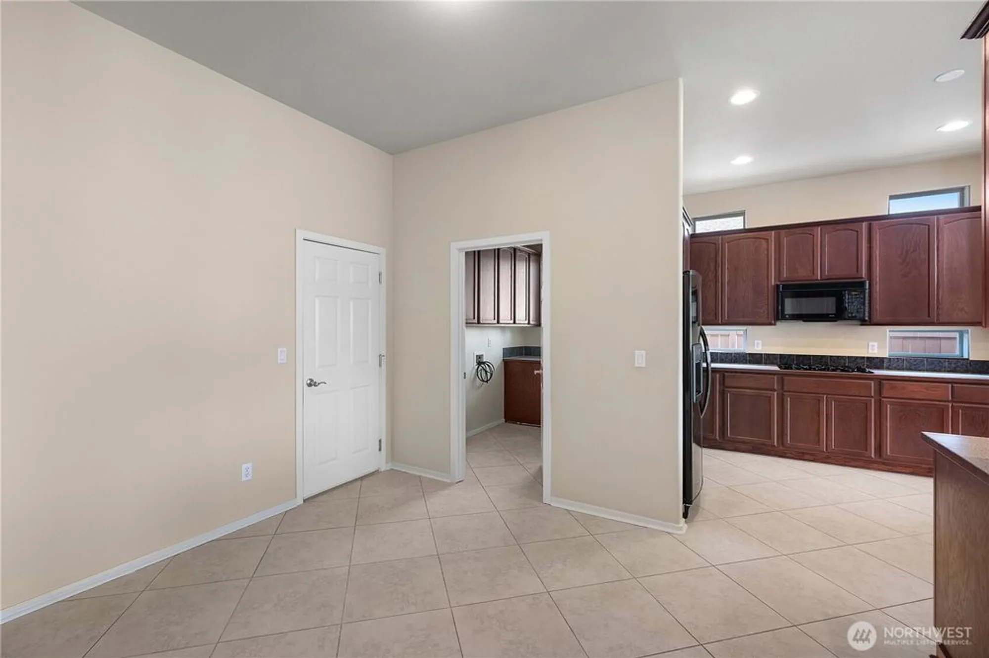 Property Slideshow image 24 of 40 | 4212 vashon dr, Lacey, WA, 98516