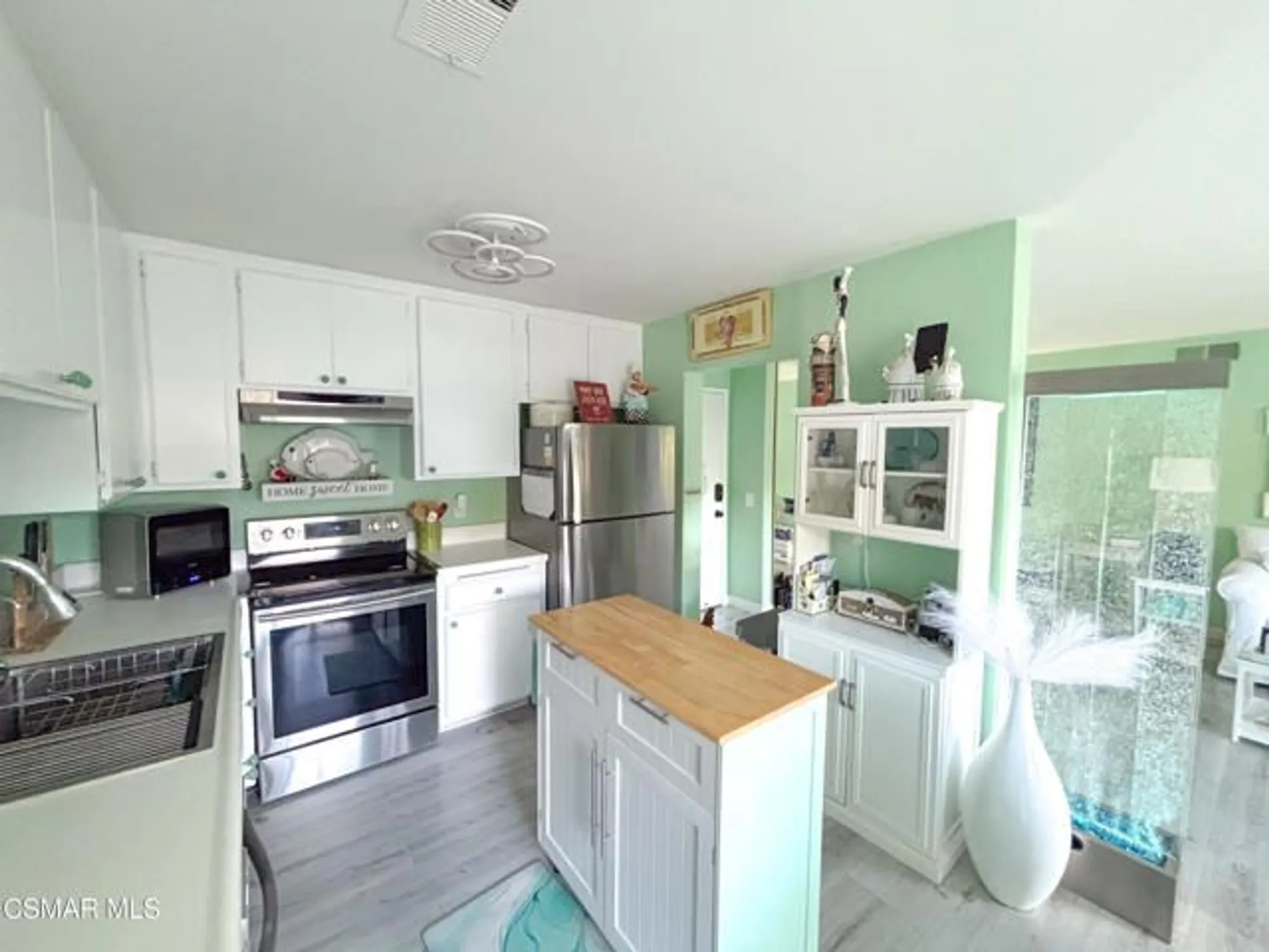 Property Slideshow image 6 of 22 | 291 sequoia ct 31, Thousand Oaks, CA, 91360