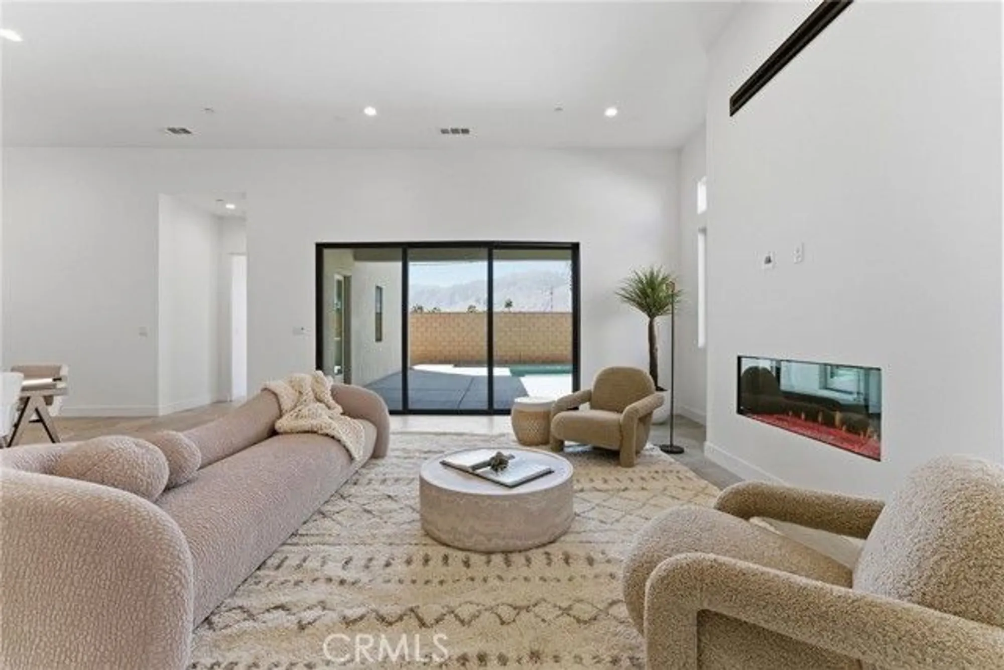 Property Slideshow image 4 of 27 | 1410 celadon st, Palm Springs, CA, 92262