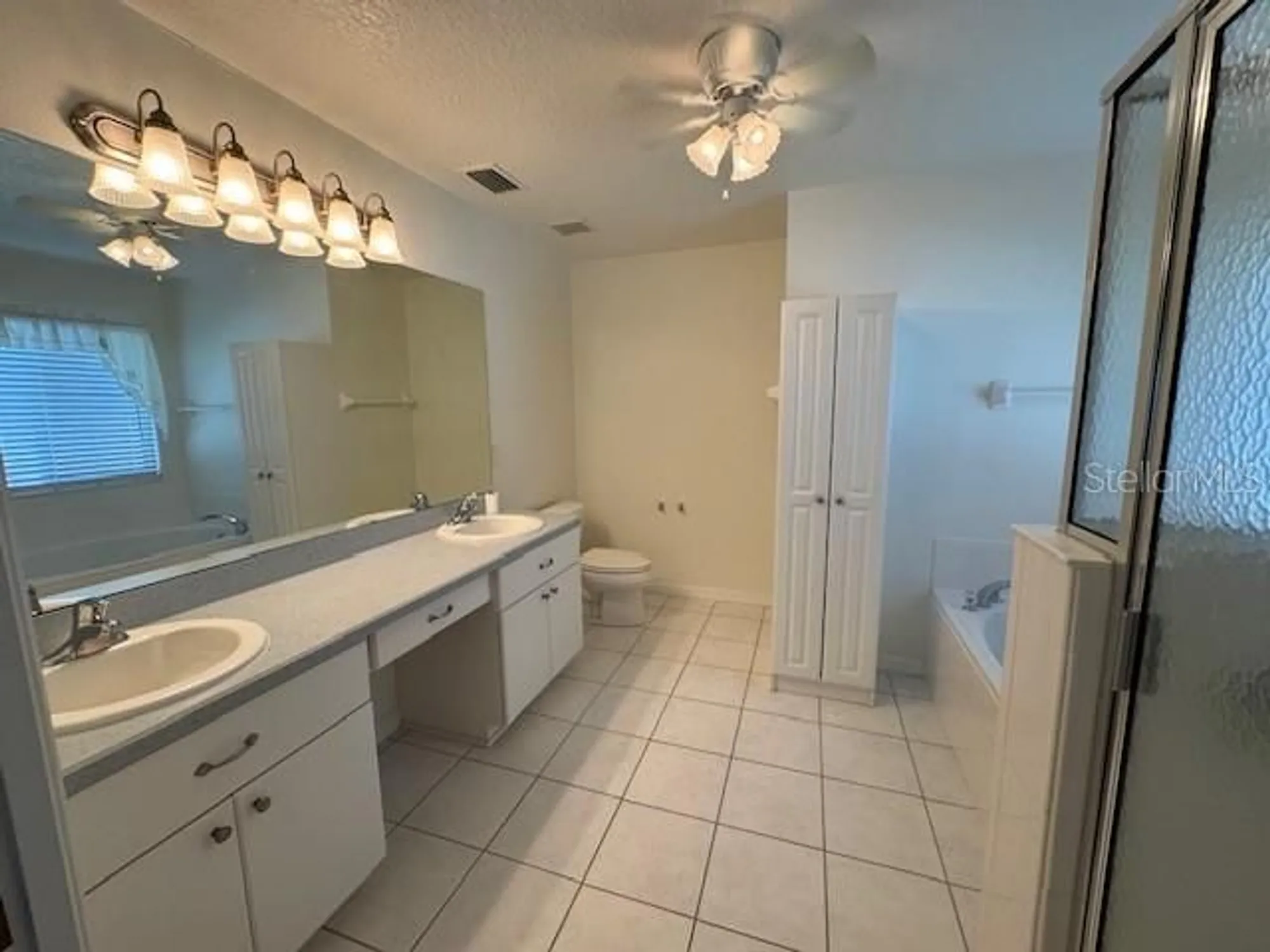 Property Slideshow image 49 of 77 | 20505 queen alexandra dr, Leesburg, FL, 34748