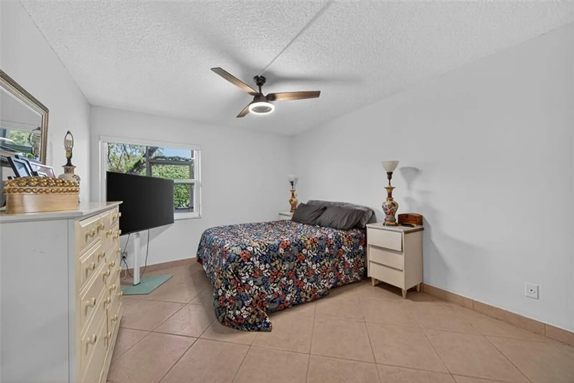 Property Slideshow image 5 of 37 | 293 normandy g, Delray Beach, FL, 33484