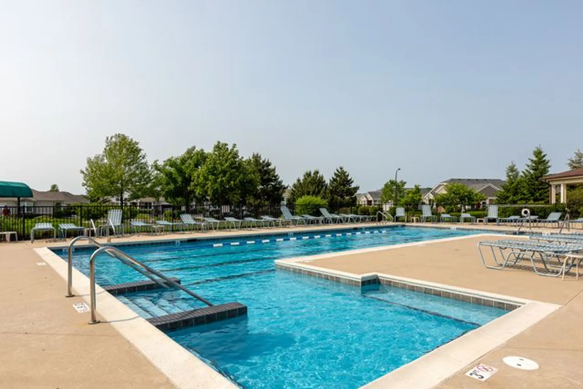 Property Slideshow image 14 of 19 | 2627 foxglove st, Naperville, IL, 60564