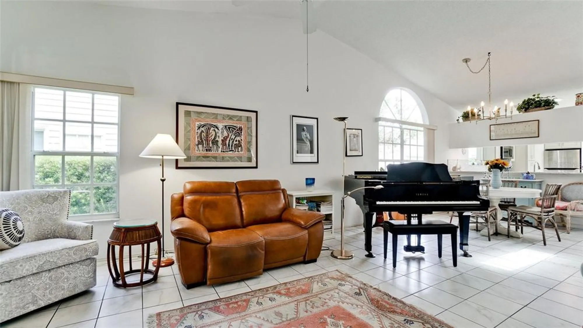 Property Slideshow image 10 of 46 | 512 sanderling cir, Bradenton, FL, 34209