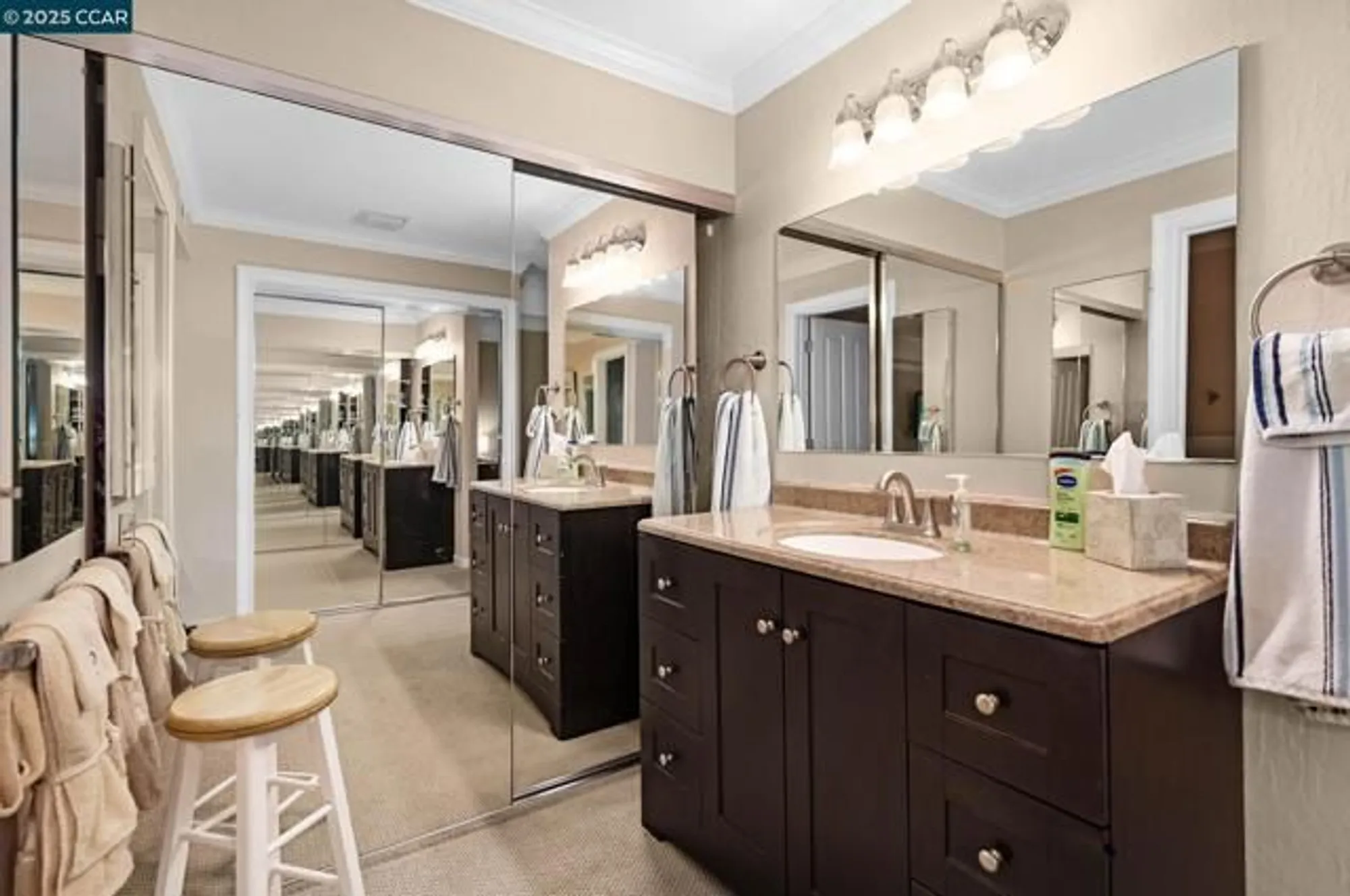 Property Slideshow image 14 of 33 | 2055 cactus ct 2, Walnut Creek, CA, 94595