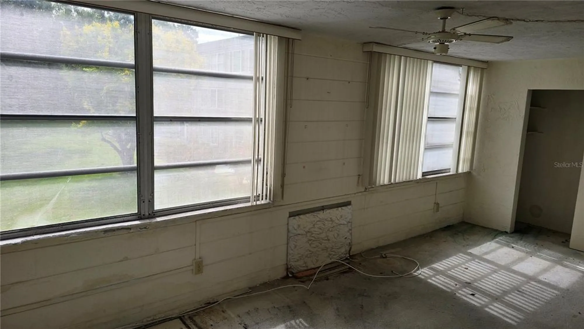 Property Slideshow image 18 of 25 | 2461 canadian way 33, Clearwater, FL, 33763