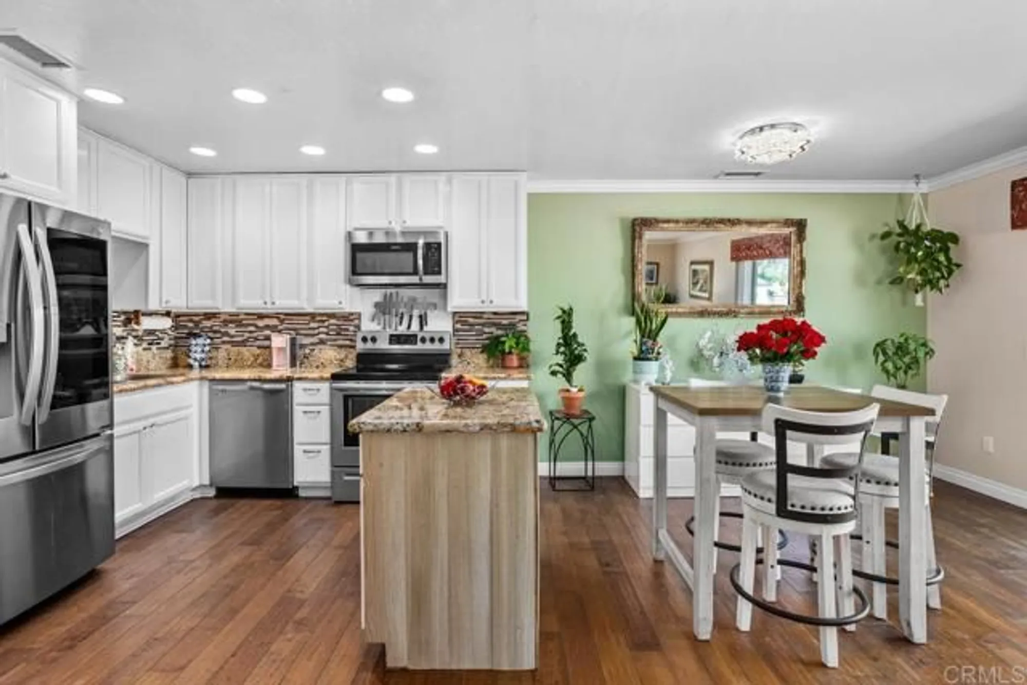 Property Slideshow image 6 of 31 | 204 summerside ln, Encinitas, CA, 92024