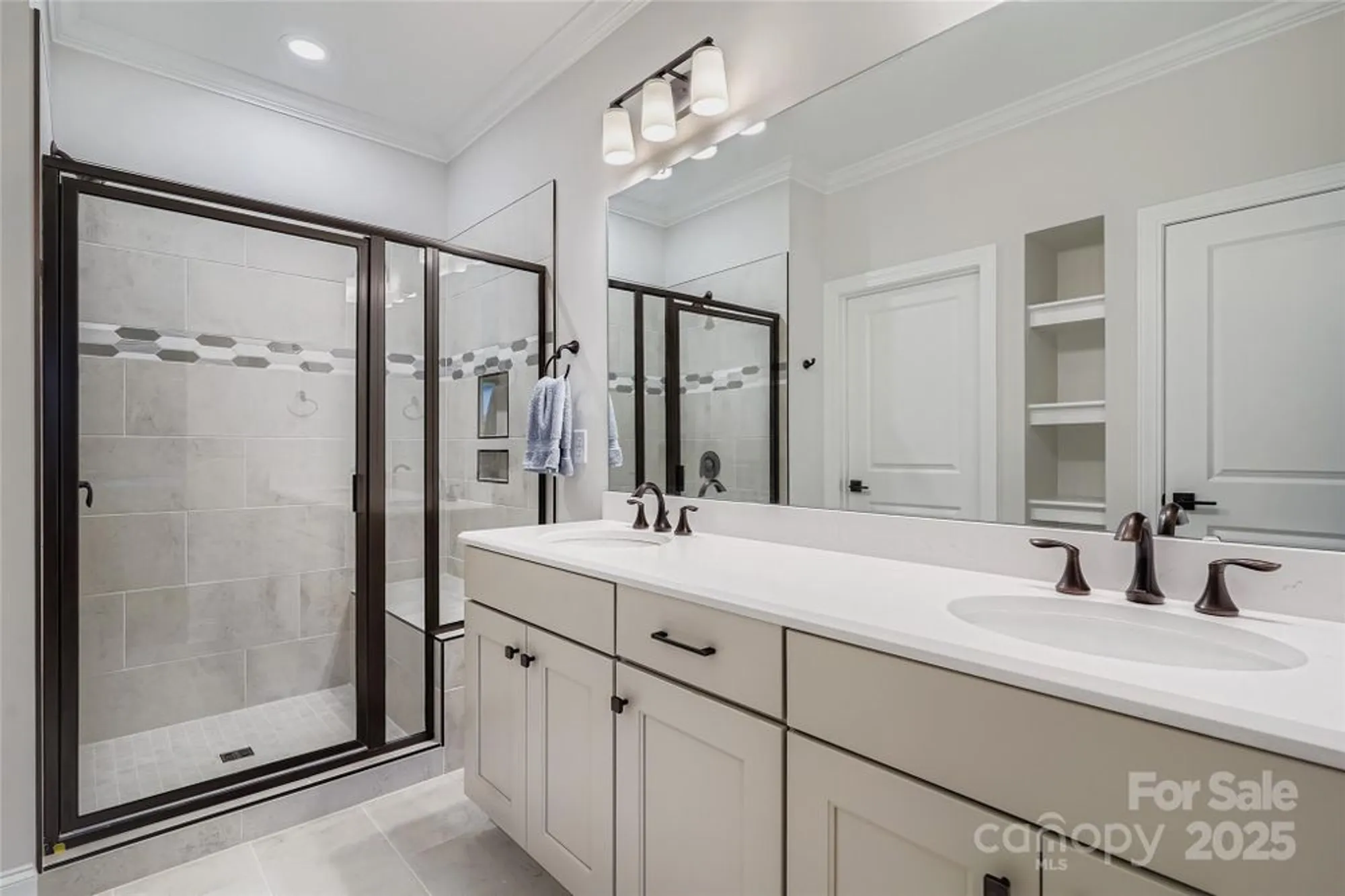Property Slideshow image 18 of 29 | 5562 caneel ln # 1232, Denver, NC, 28037