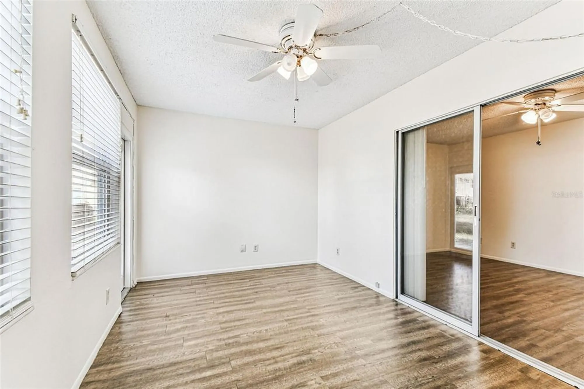 Property Slideshow image 27 of 73 | 2466 ecuadorian way apt 6, Clearwater, FL, 33763