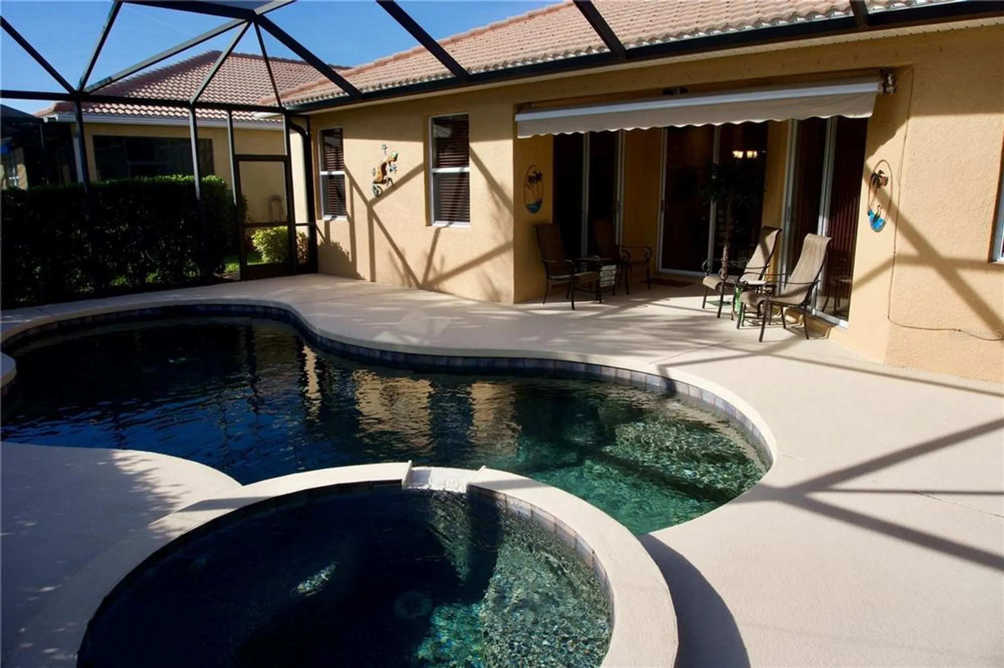 Property Slideshow image 3 of 20 | 9010 heritage sound dr, Bradenton, FL, 34212