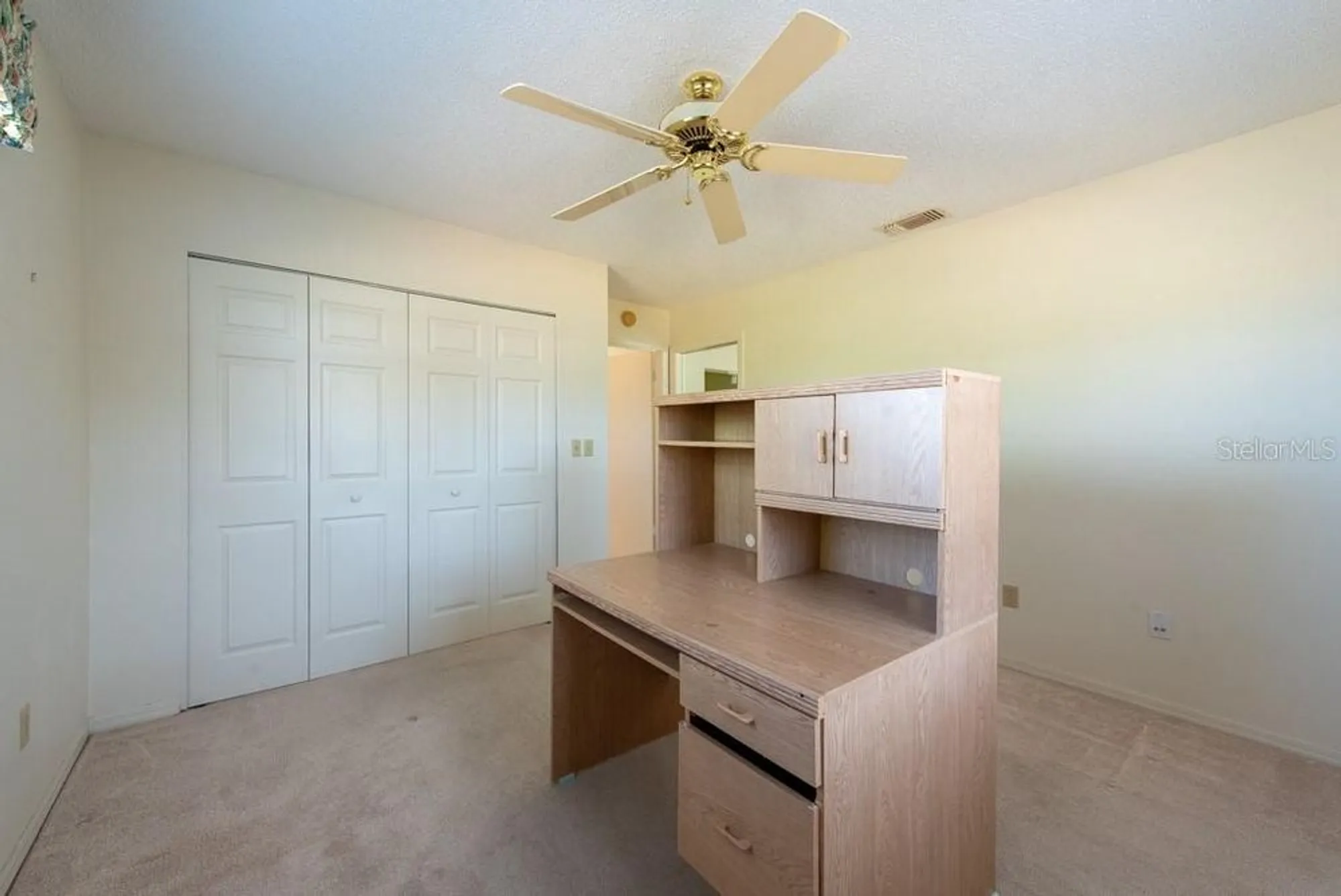 Property Slideshow image 24 of 44 | 106 silverbell ct, Sun City Center, FL, 33573