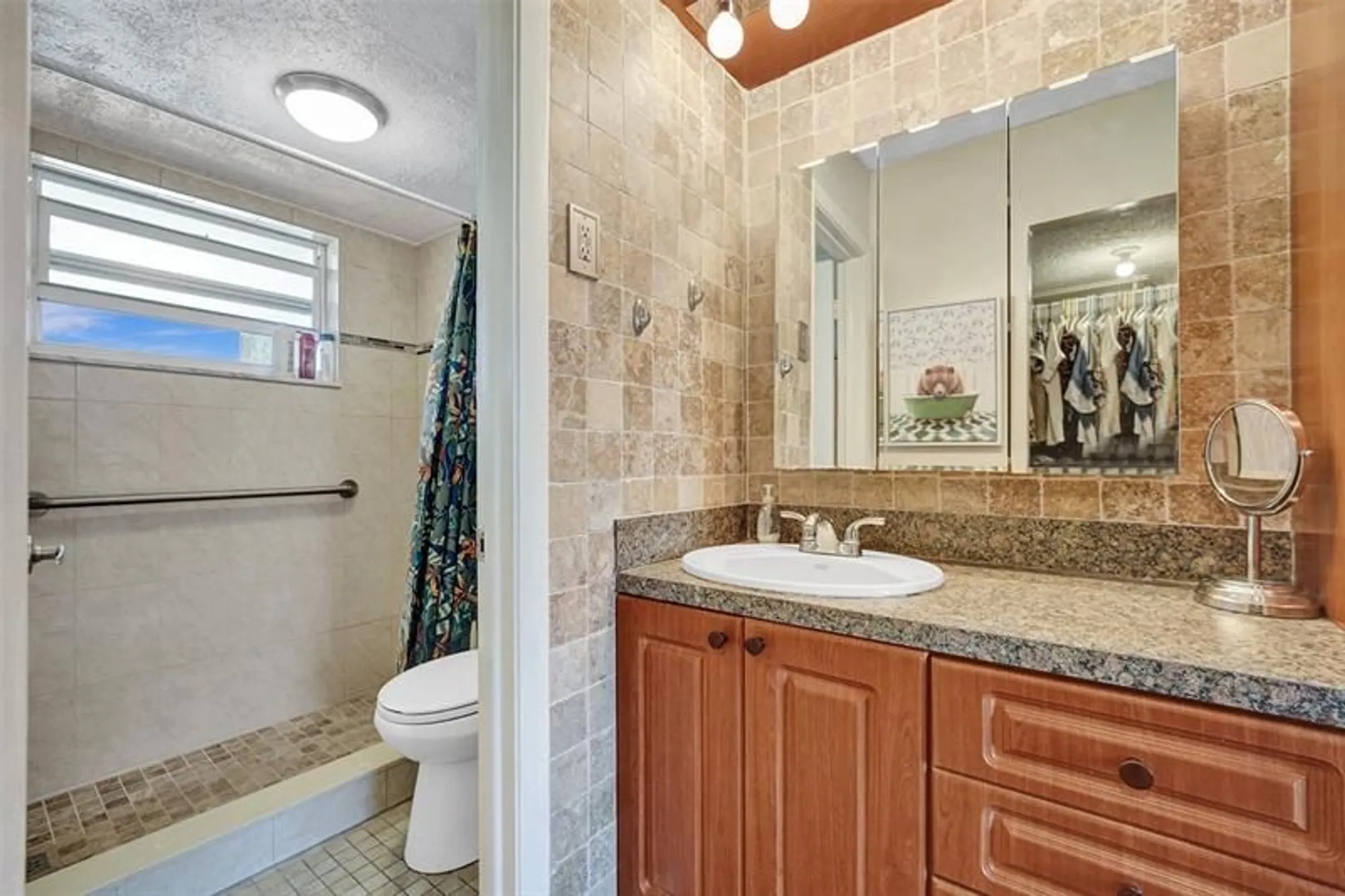 Property Slideshow image 16 of 35 | 6570 royal palm blvd 210j, Margate, FL, 33063