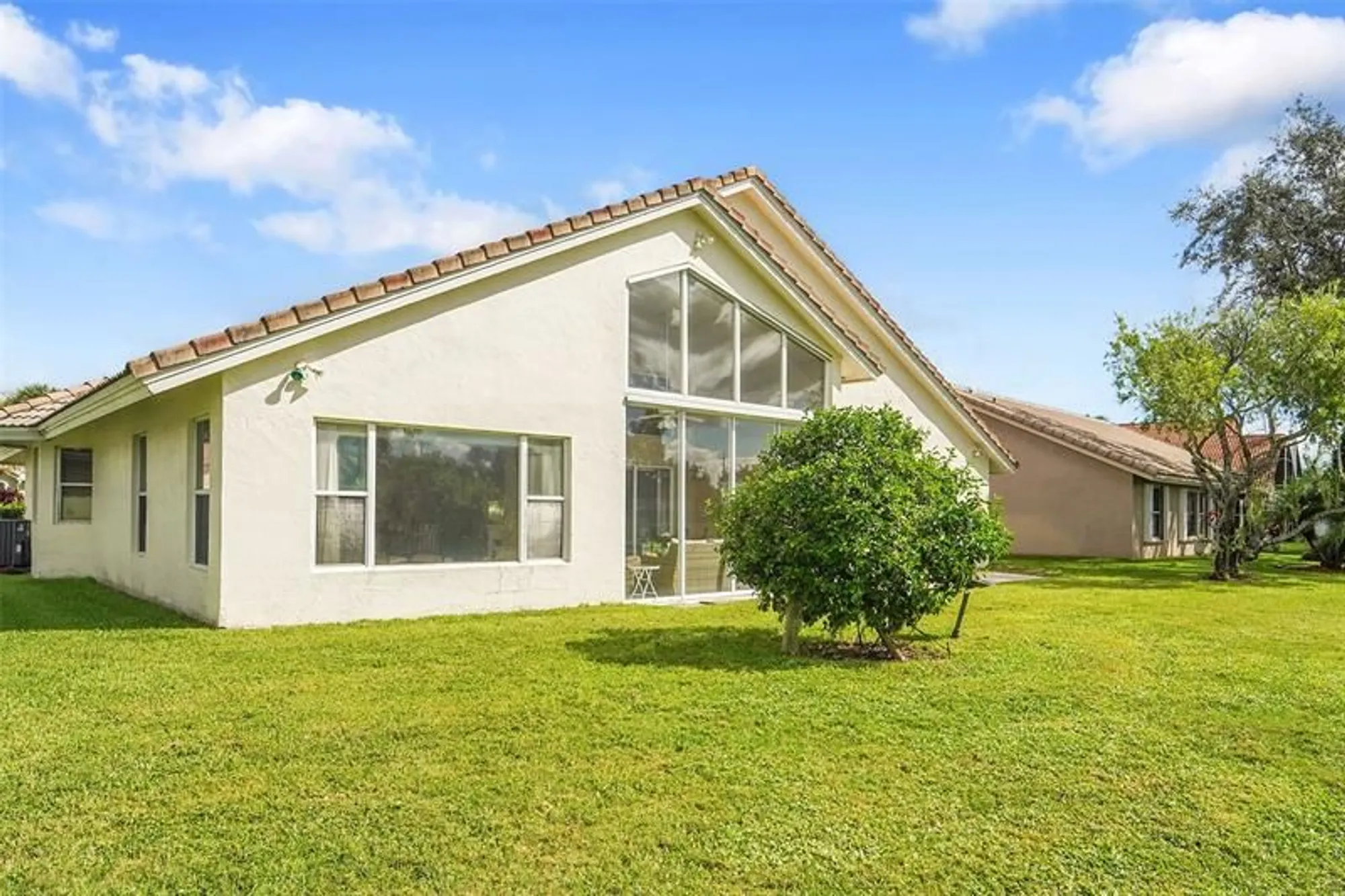 Property Slideshow image 5 of 65 | 6898 grenelefe rd, Boynton Beach, FL, 33437