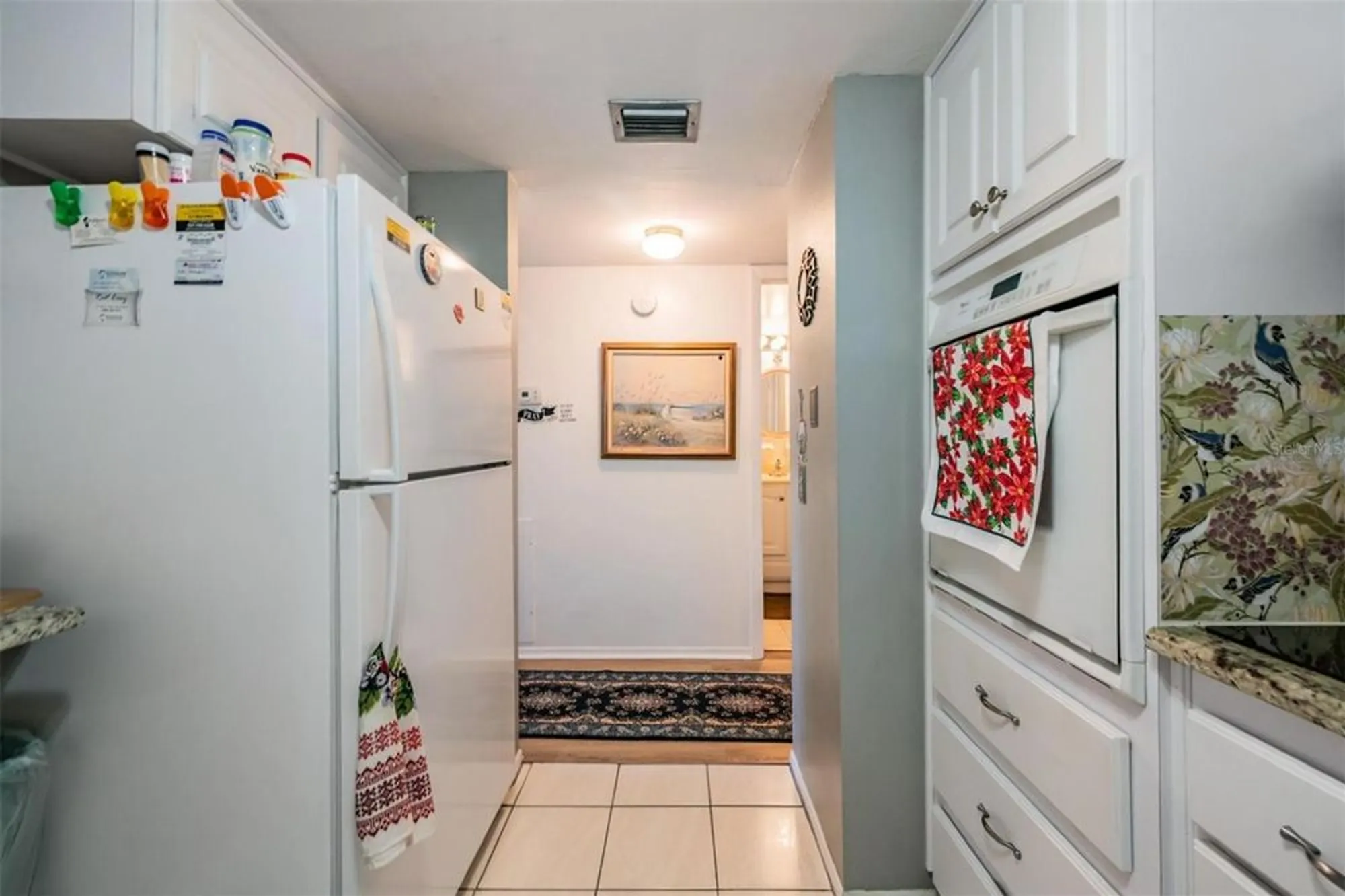 Property Slideshow image 11 of 46 | 2000 world parkway blvd apt 15, Clearwater, FL, 33763