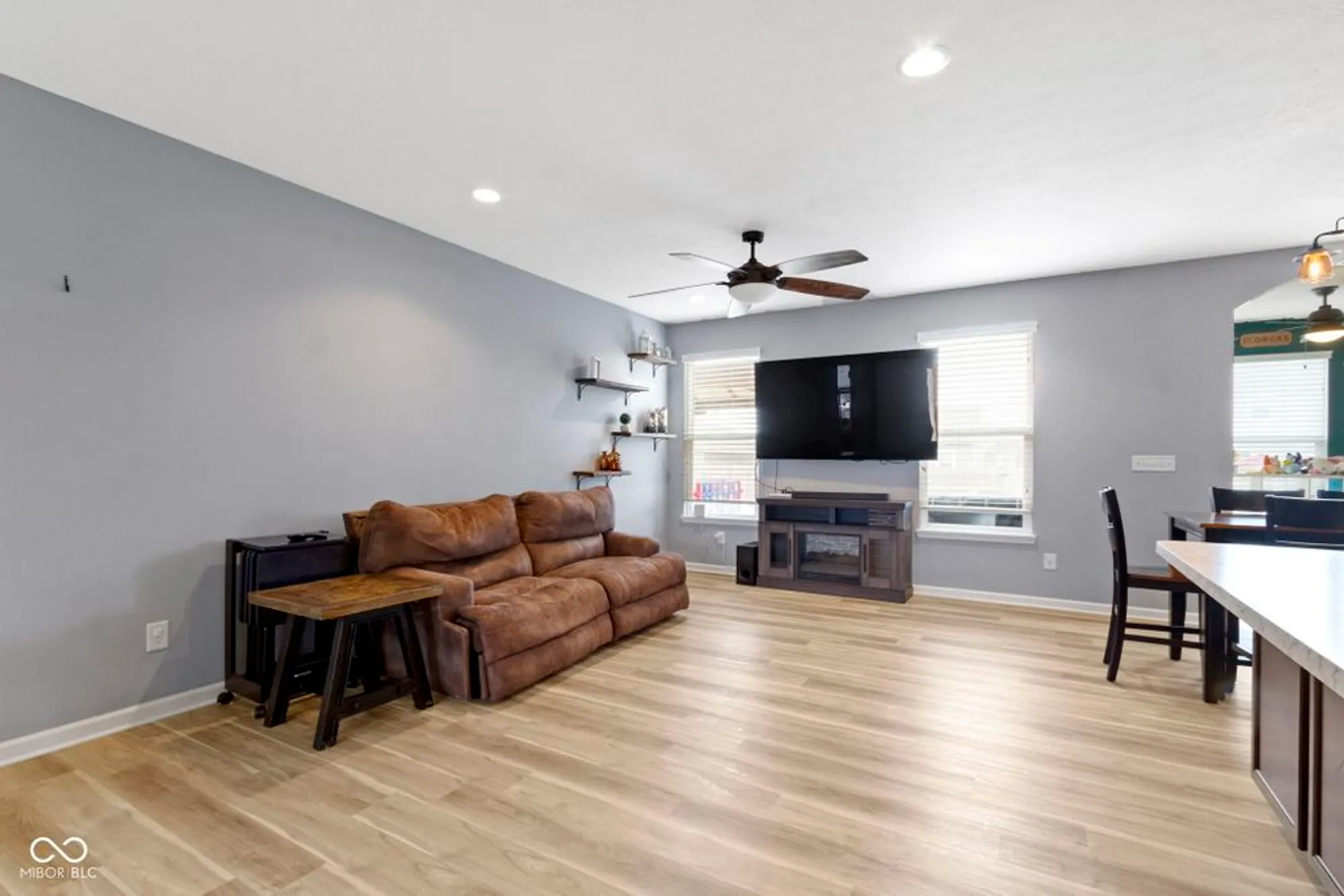 Property Slideshow image 21 of 63 | 9101 gordimer cir, Indianapolis, IN, 46239