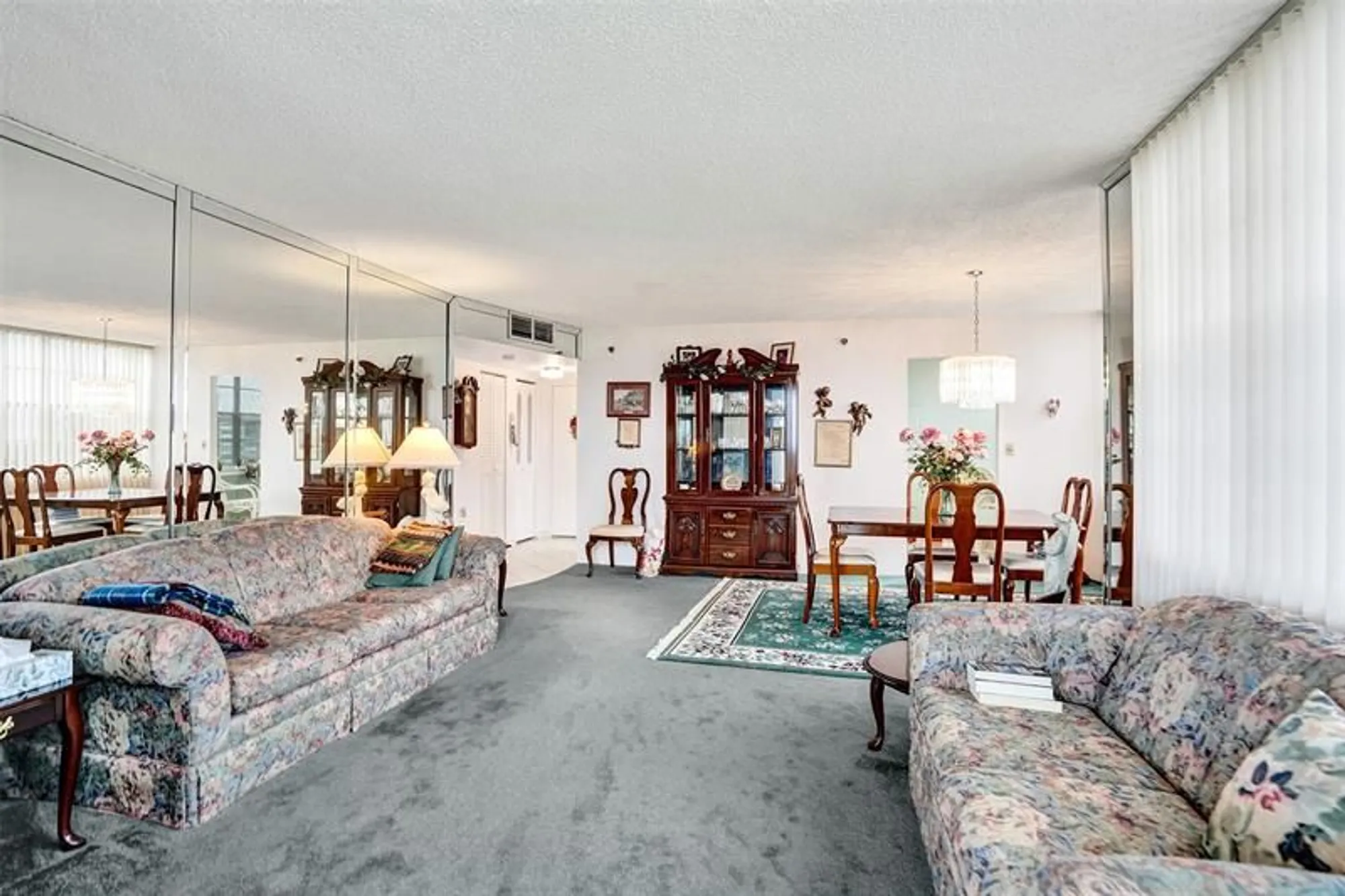 Property Slideshow image 13 of 71 | 1100 saint charles pl 612, Pembroke Pines, FL, 33026