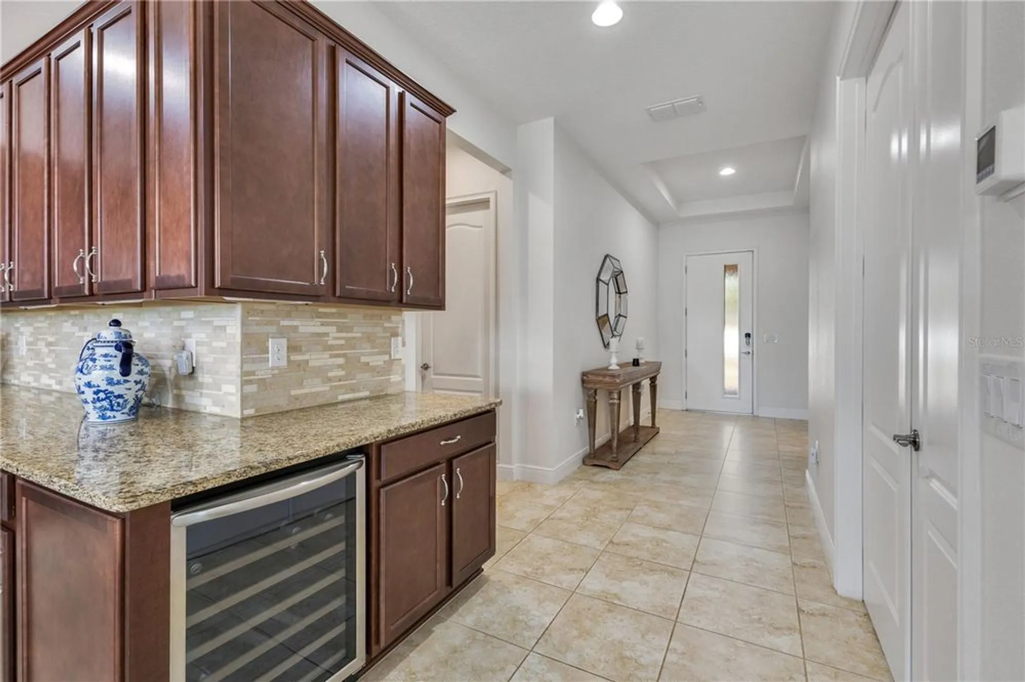 Property Slideshow image 9 of 41 | 5017 e fountainwood dr, Saint Cloud, FL, 34772