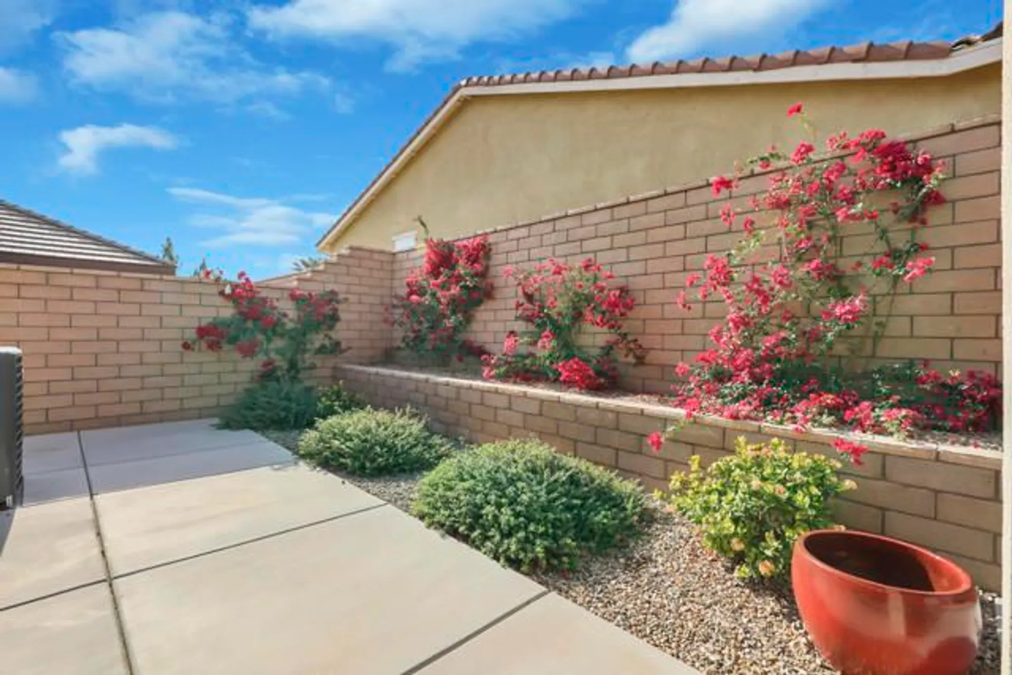 Property Slideshow image 21 of 47 | 42963 ascona ln, Indio, CA, 92203