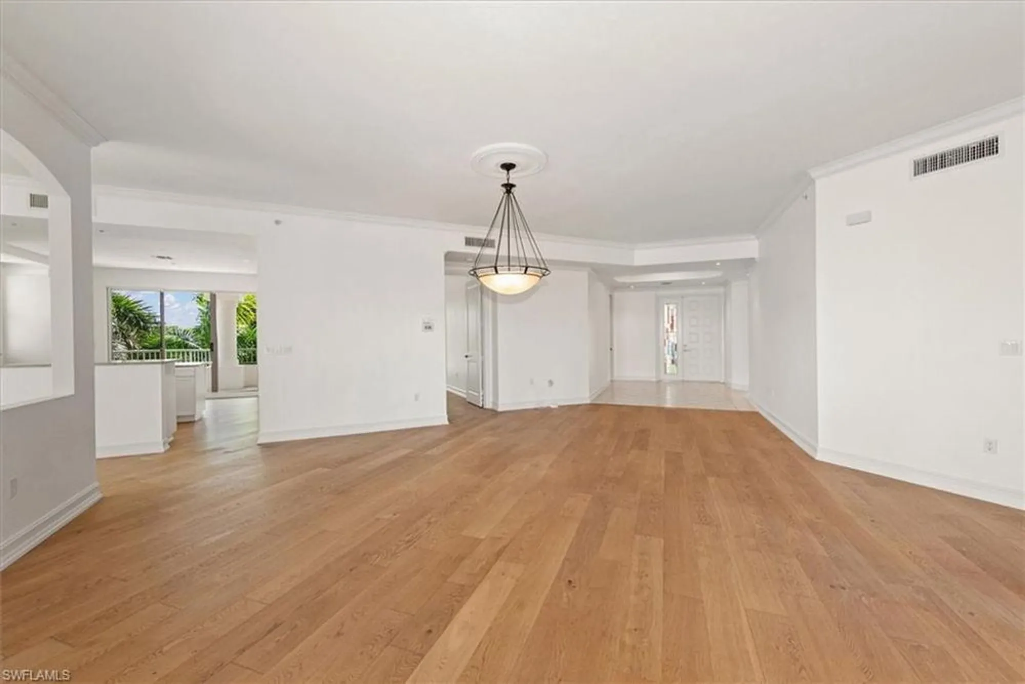 Property Slideshow image 11 of 44 | 4801 island pond ct 405, Bonita Springs, FL, 34134