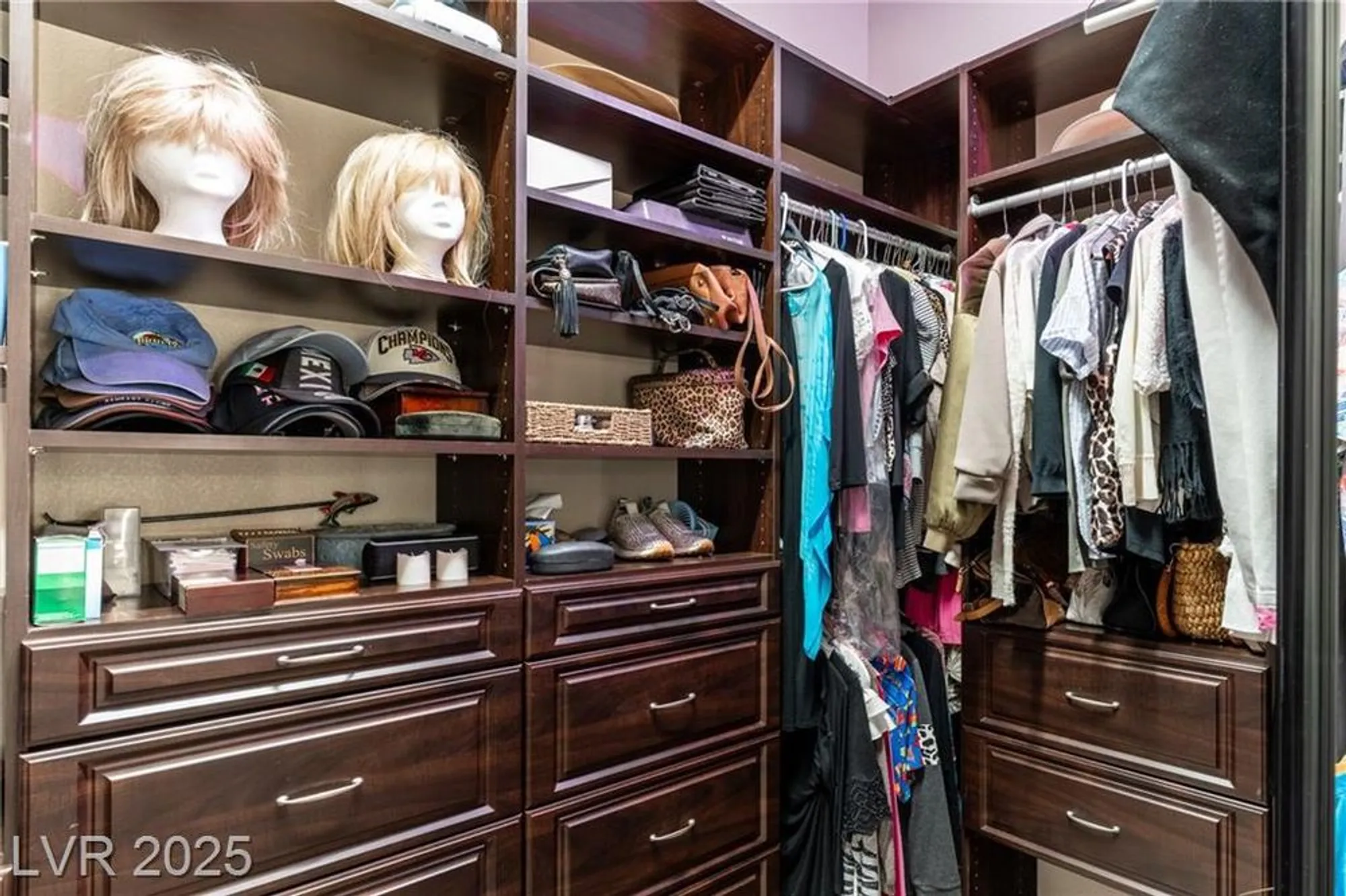 Property Slideshow image 35 of 93 | 6826 regency crest ave, Las Vegas, NV, 89148